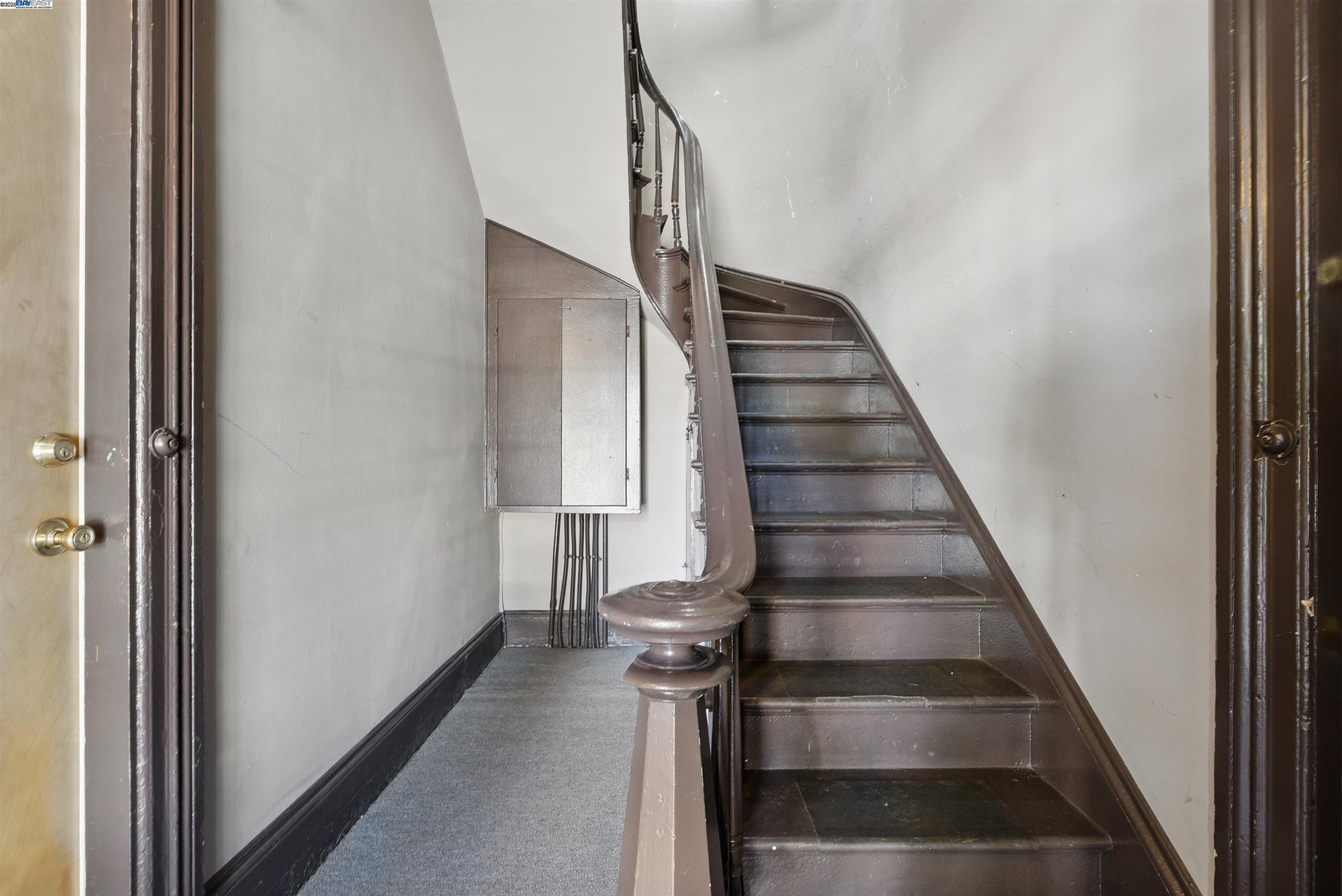 Detail Gallery Image 4 of 24 For 3014 Encinal Ave, Alameda,  CA 94501 - – Beds | – Baths