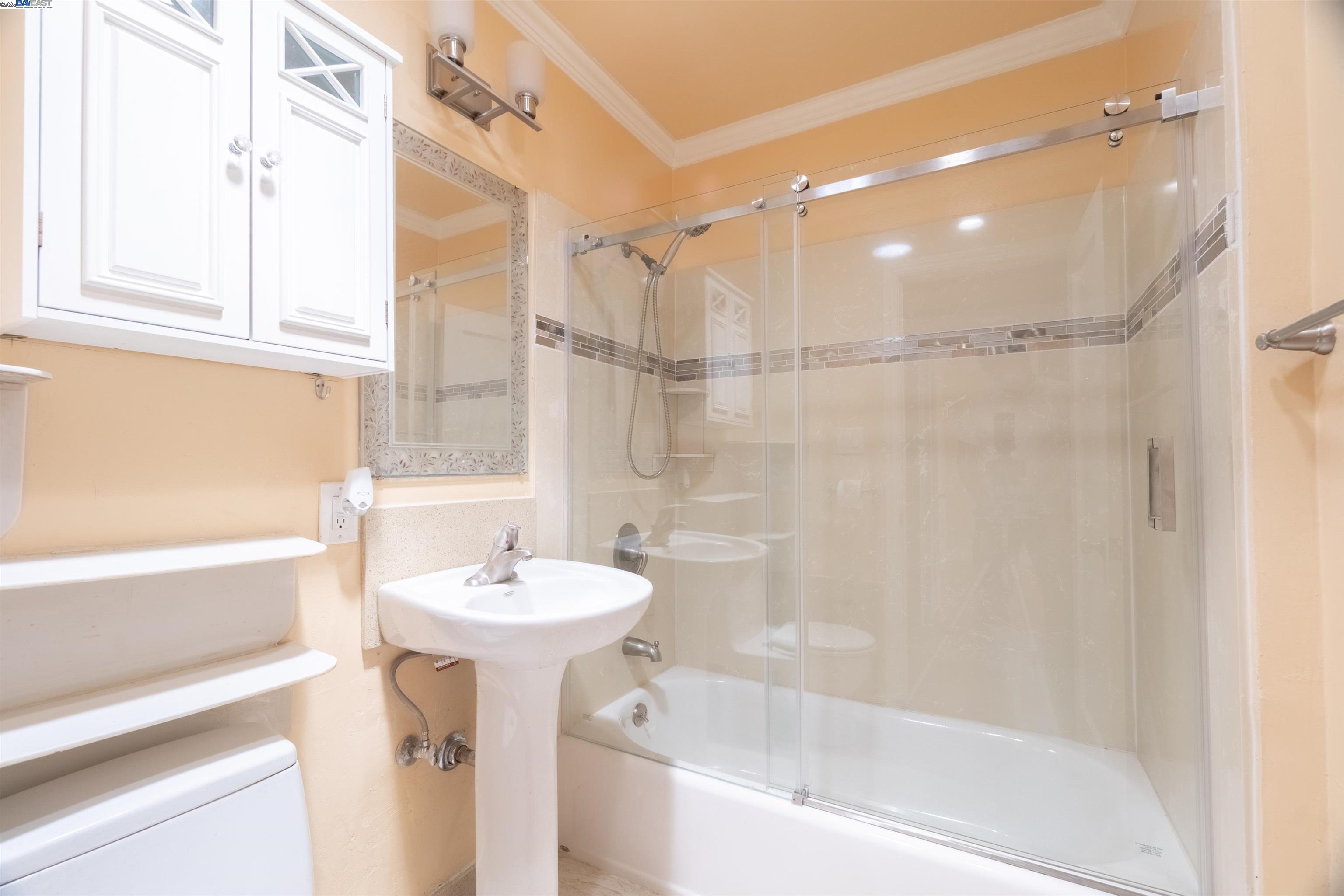 Detail Gallery Image 15 of 27 For 1119 Bockman Rd, San Lorenzo,  CA 94580 - 3 Beds | 2 Baths