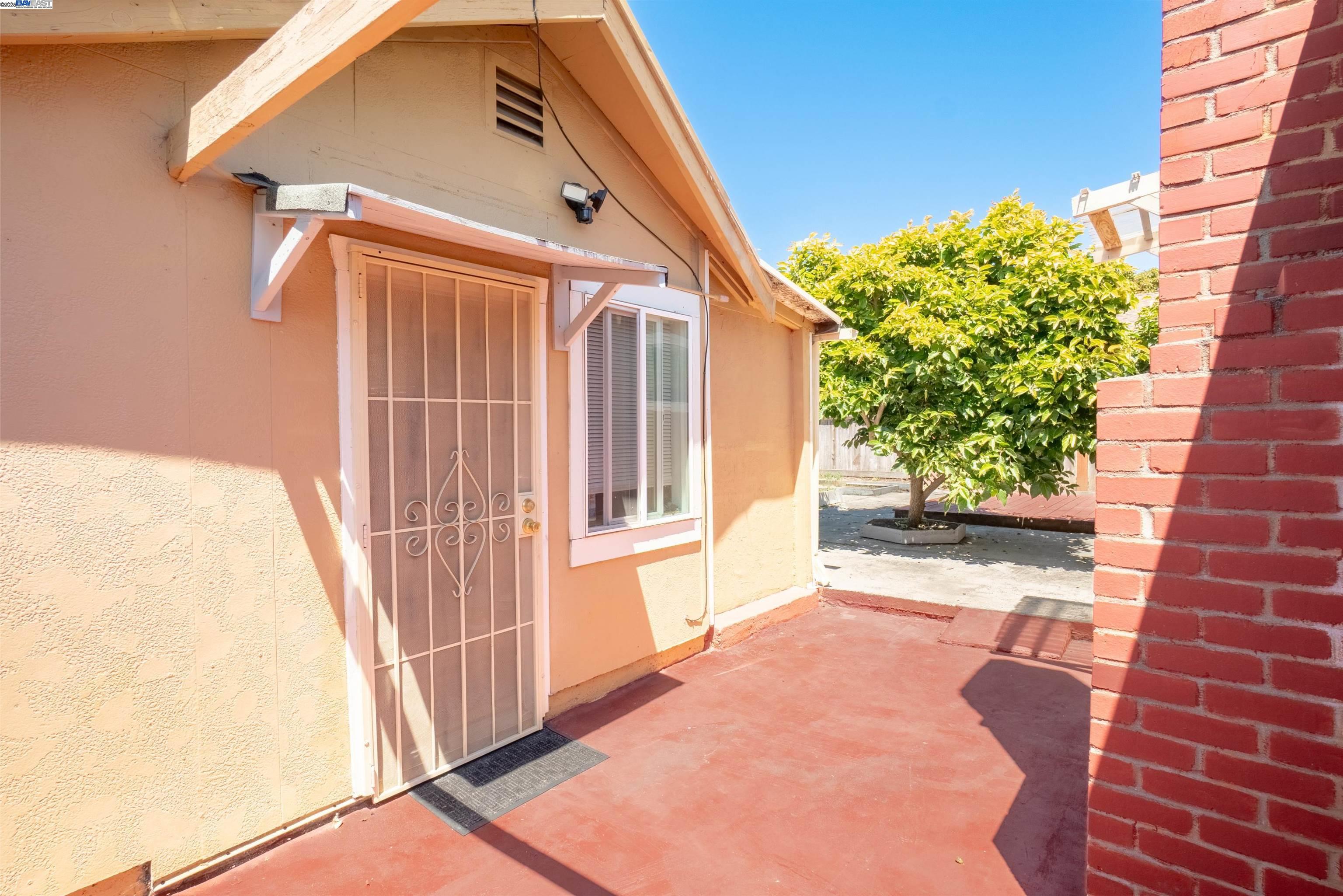 Detail Gallery Image 21 of 27 For 1119 Bockman Rd, San Lorenzo,  CA 94580 - 3 Beds | 2 Baths