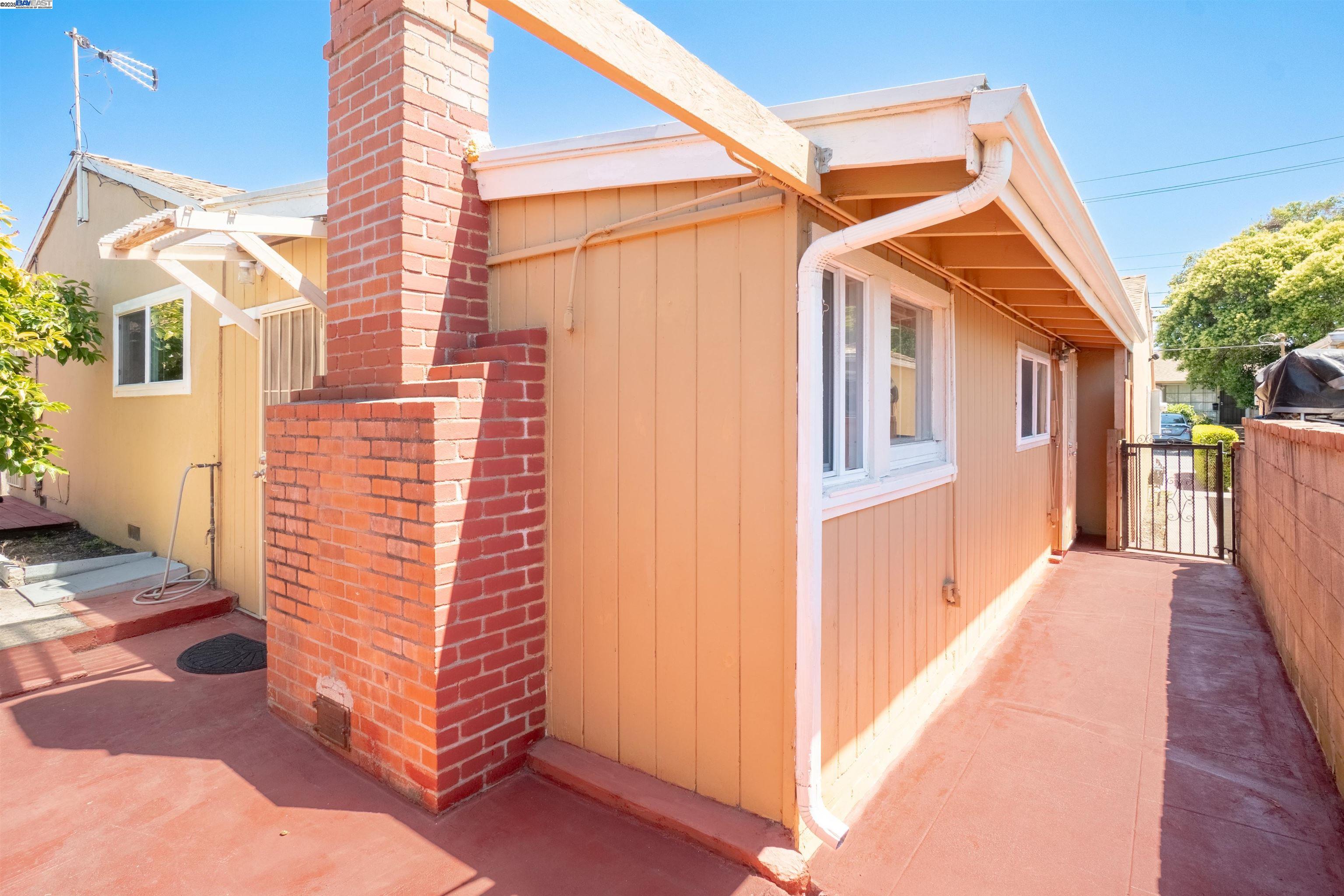 Detail Gallery Image 22 of 27 For 1119 Bockman Rd, San Lorenzo,  CA 94580 - 3 Beds | 2 Baths