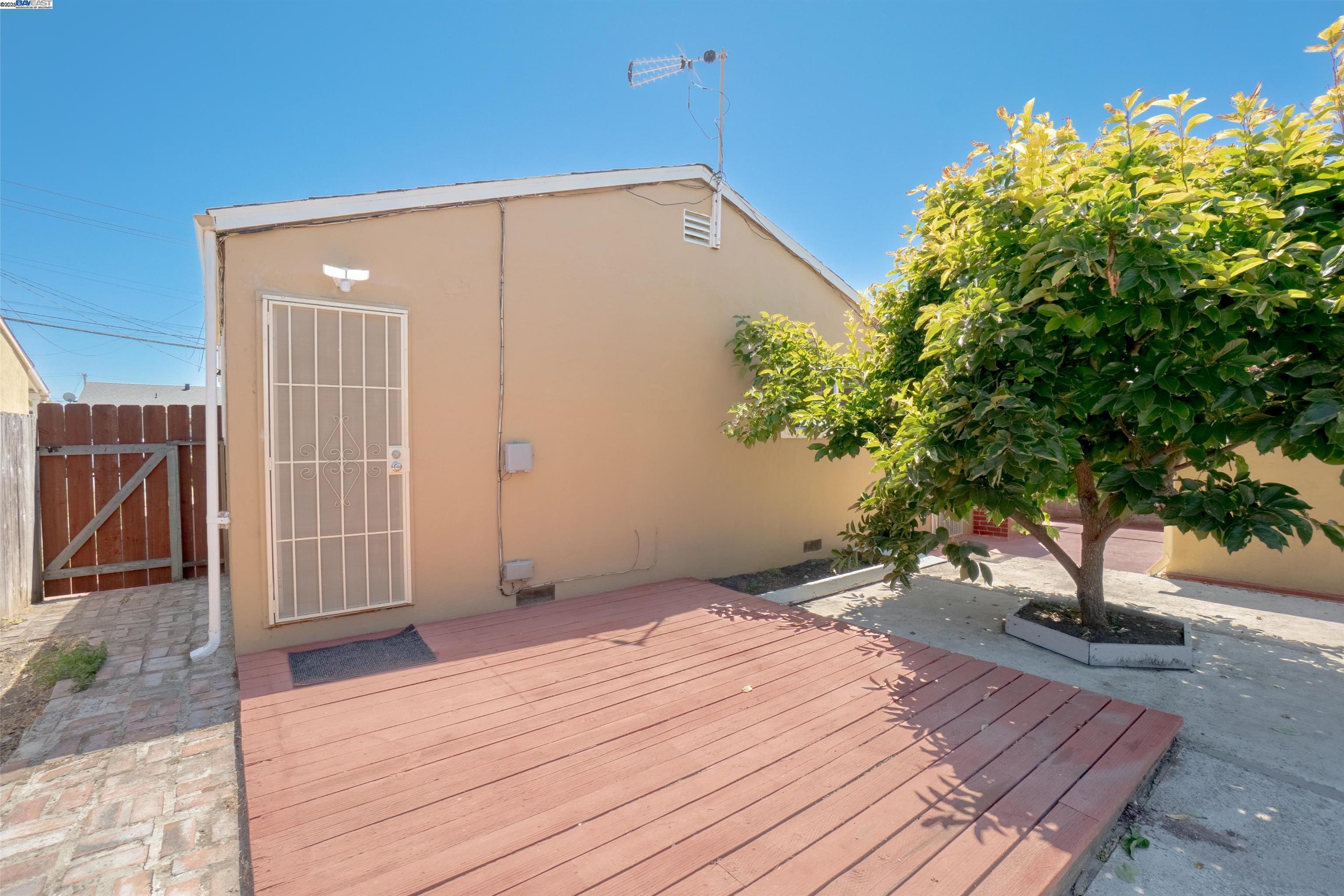 Detail Gallery Image 25 of 27 For 1119 Bockman Rd, San Lorenzo,  CA 94580 - 3 Beds | 2 Baths