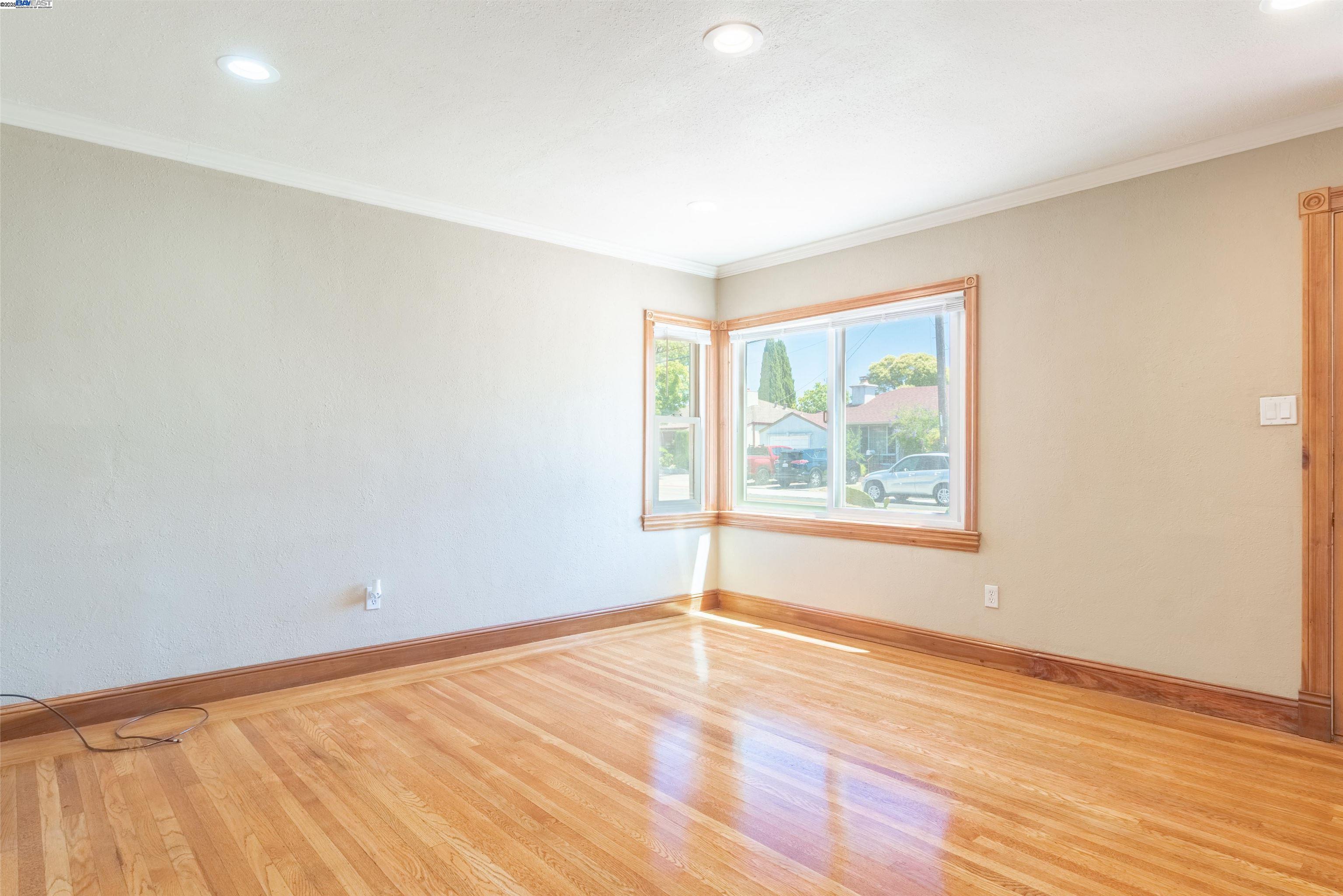 Detail Gallery Image 6 of 27 For 1119 Bockman Rd, San Lorenzo,  CA 94580 - 3 Beds | 2 Baths