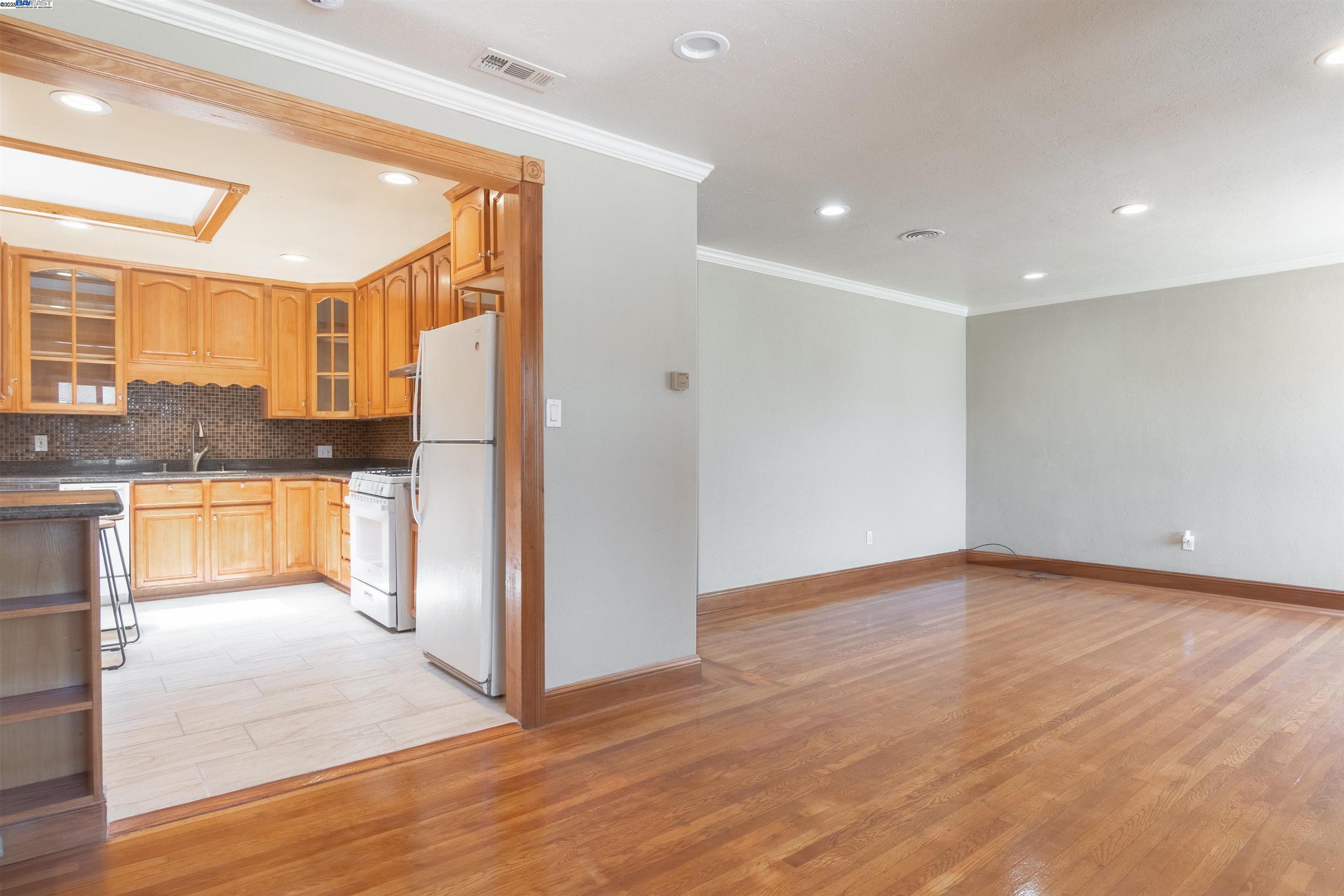 Detail Gallery Image 7 of 27 For 1119 Bockman Rd, San Lorenzo,  CA 94580 - 3 Beds | 2 Baths