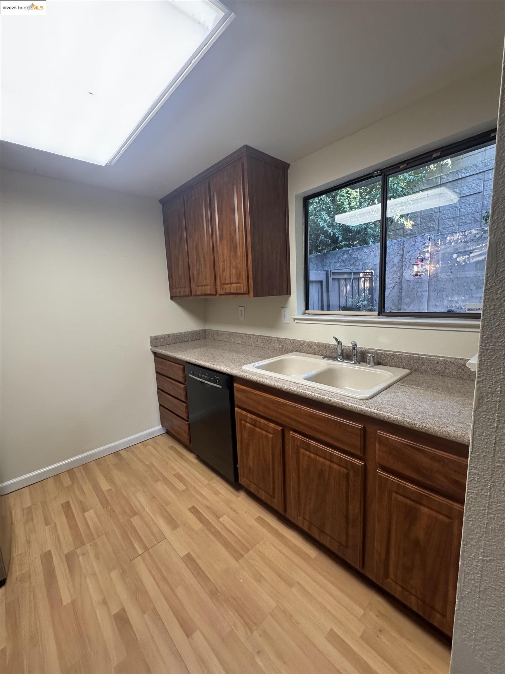 Photo #7: 41104585 Listing: Photo #7