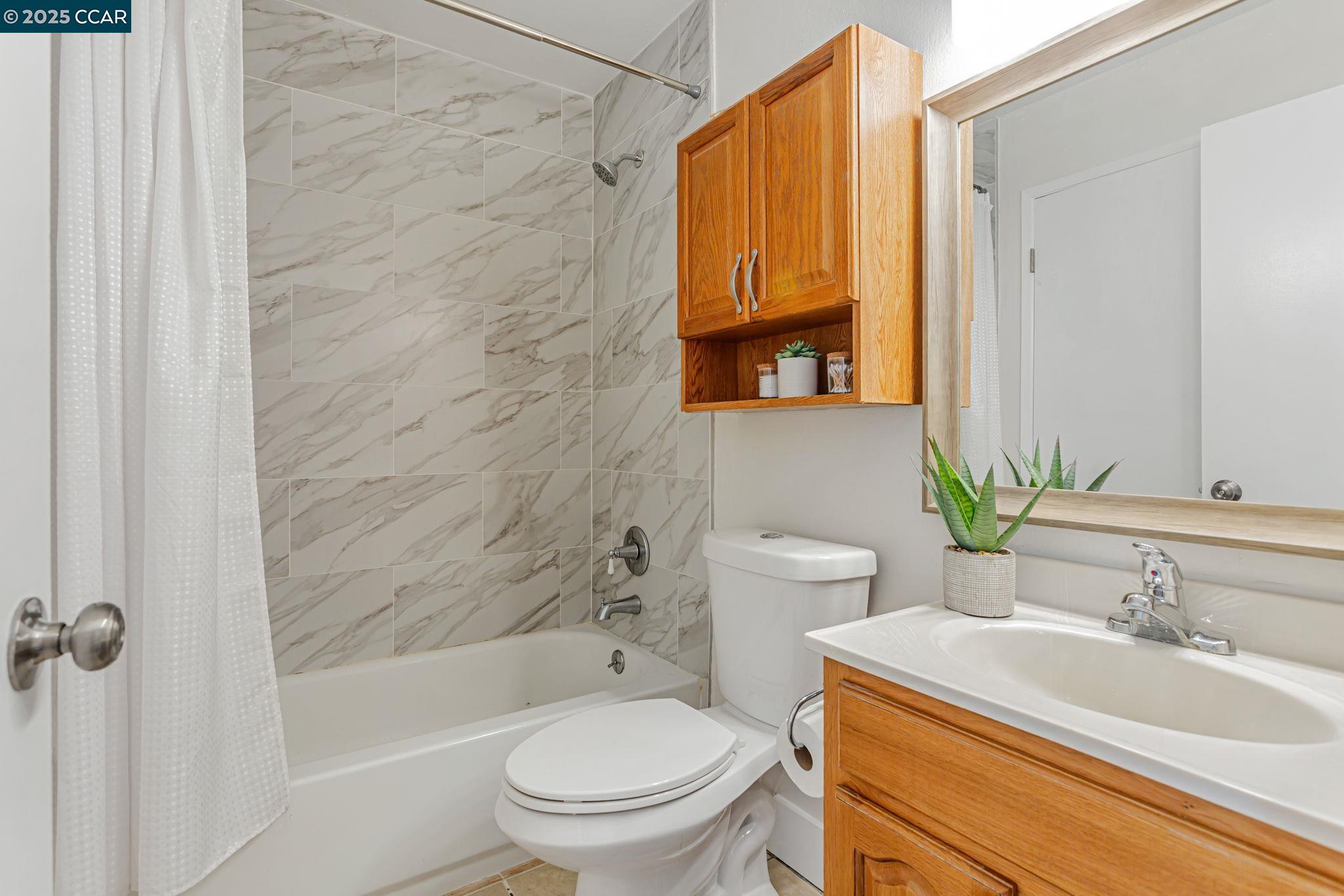 Detail Gallery Image 16 of 24 For 355 Parkview Ter #G-4,  Vallejo,  CA 94589 - 2 Beds | 1 Baths