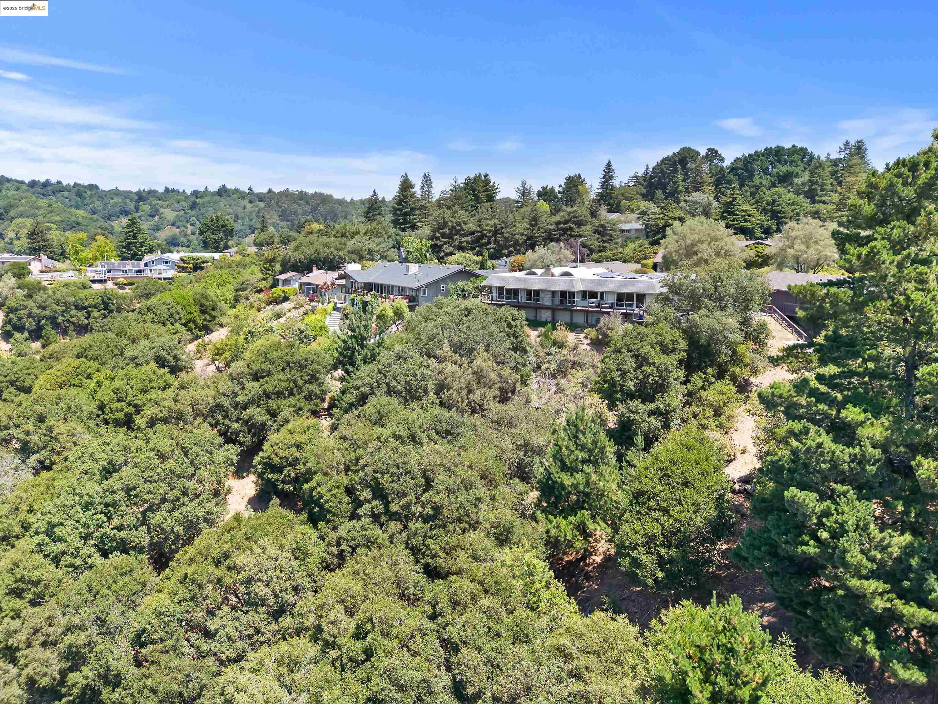 Detail Gallery Image 47 of 48 For 15 Bell Waver Way, Oakland,  CA 94619 - 3 Beds | 2/1 Baths