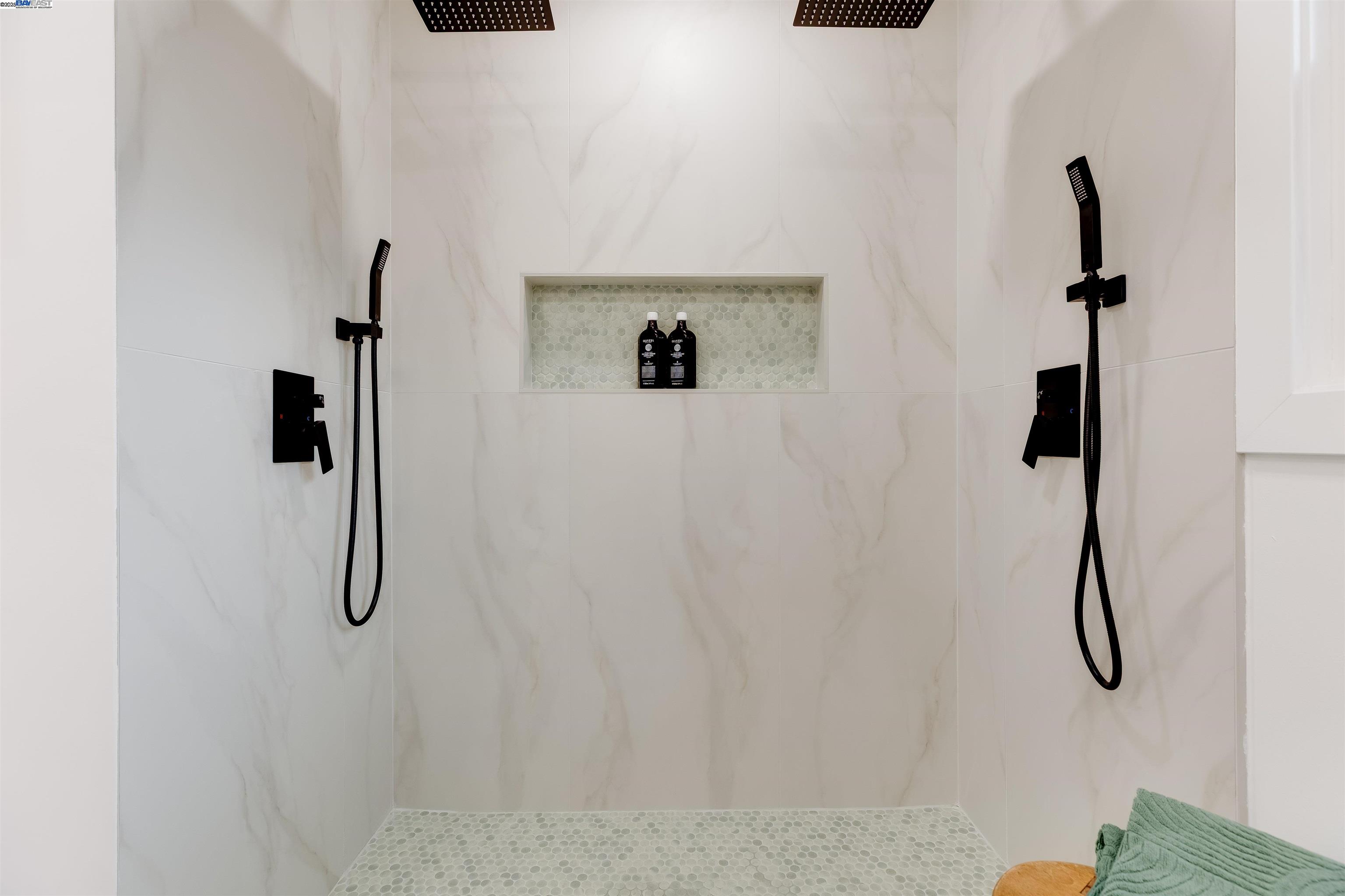 Detail Gallery Image 36 of 60 For 6470 Ascot Dr, Oakland,  CA 94611 - 3 Beds | 2 Baths