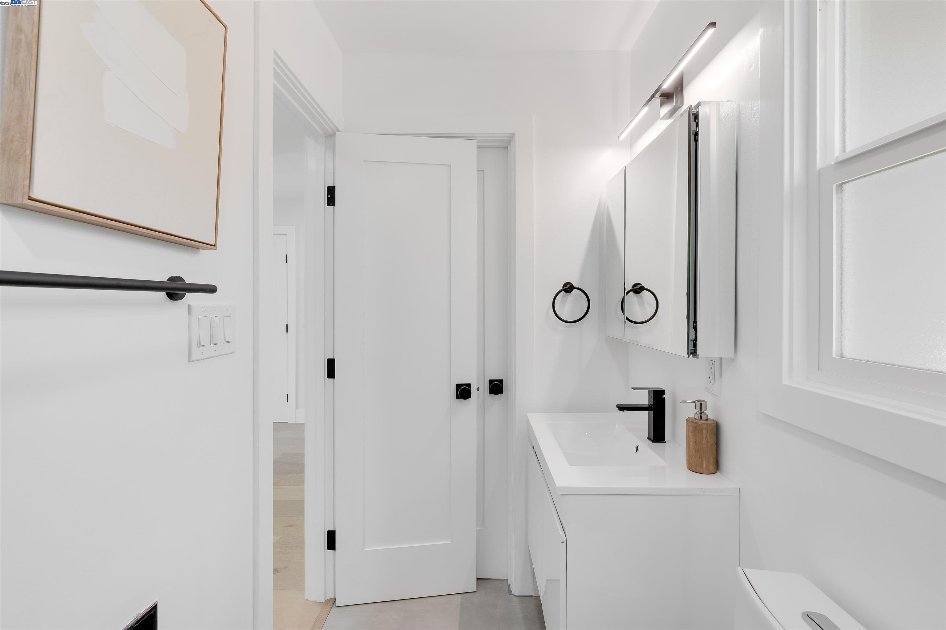 Detail Gallery Image 48 of 60 For 6470 Ascot Dr, Oakland,  CA 94611 - 3 Beds | 2 Baths