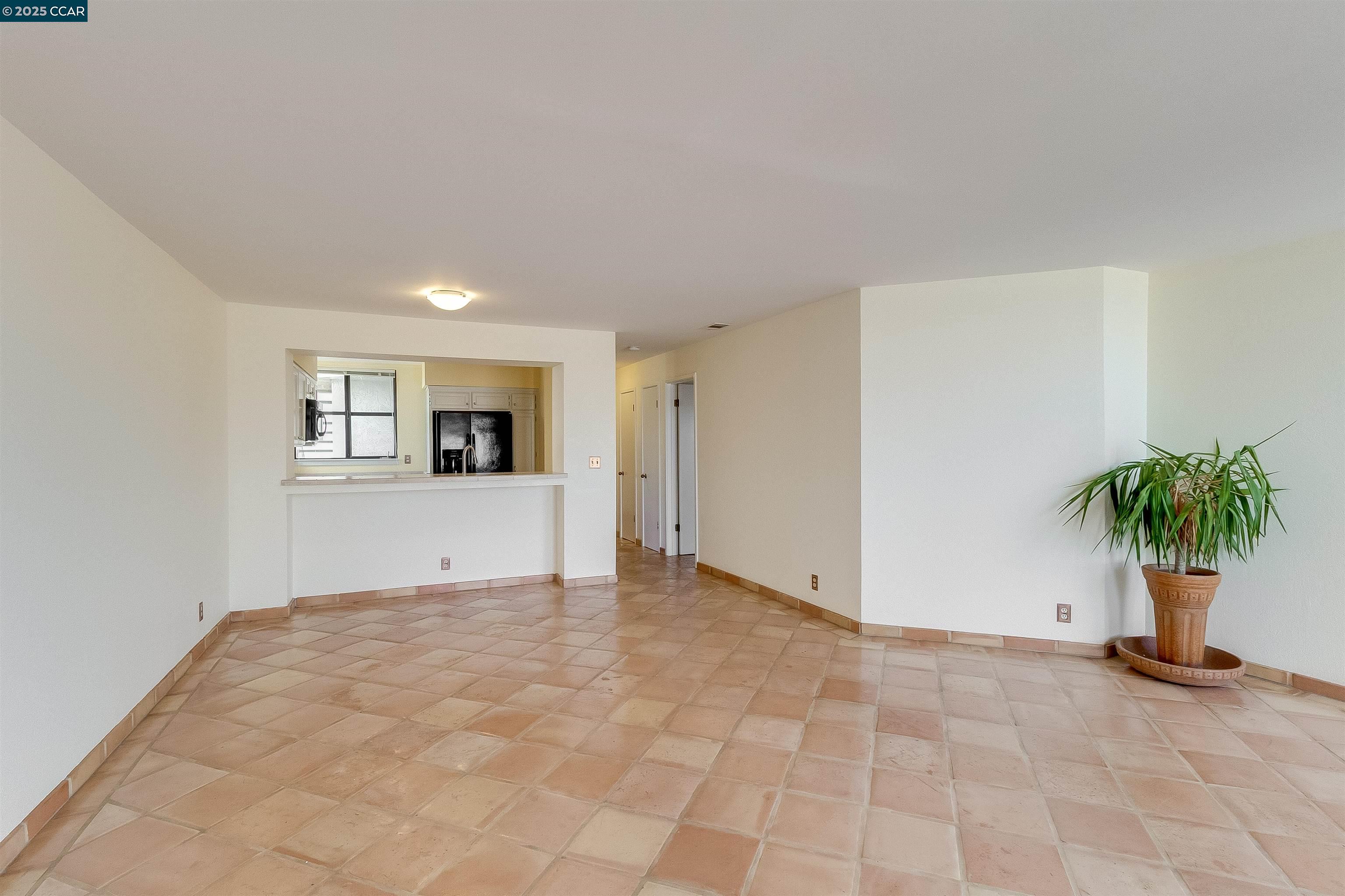 Detail Gallery Image 11 of 38 For 171 Nantucket Ln, Vallejo,  CA 94590 - 1 Beds | 1 Baths