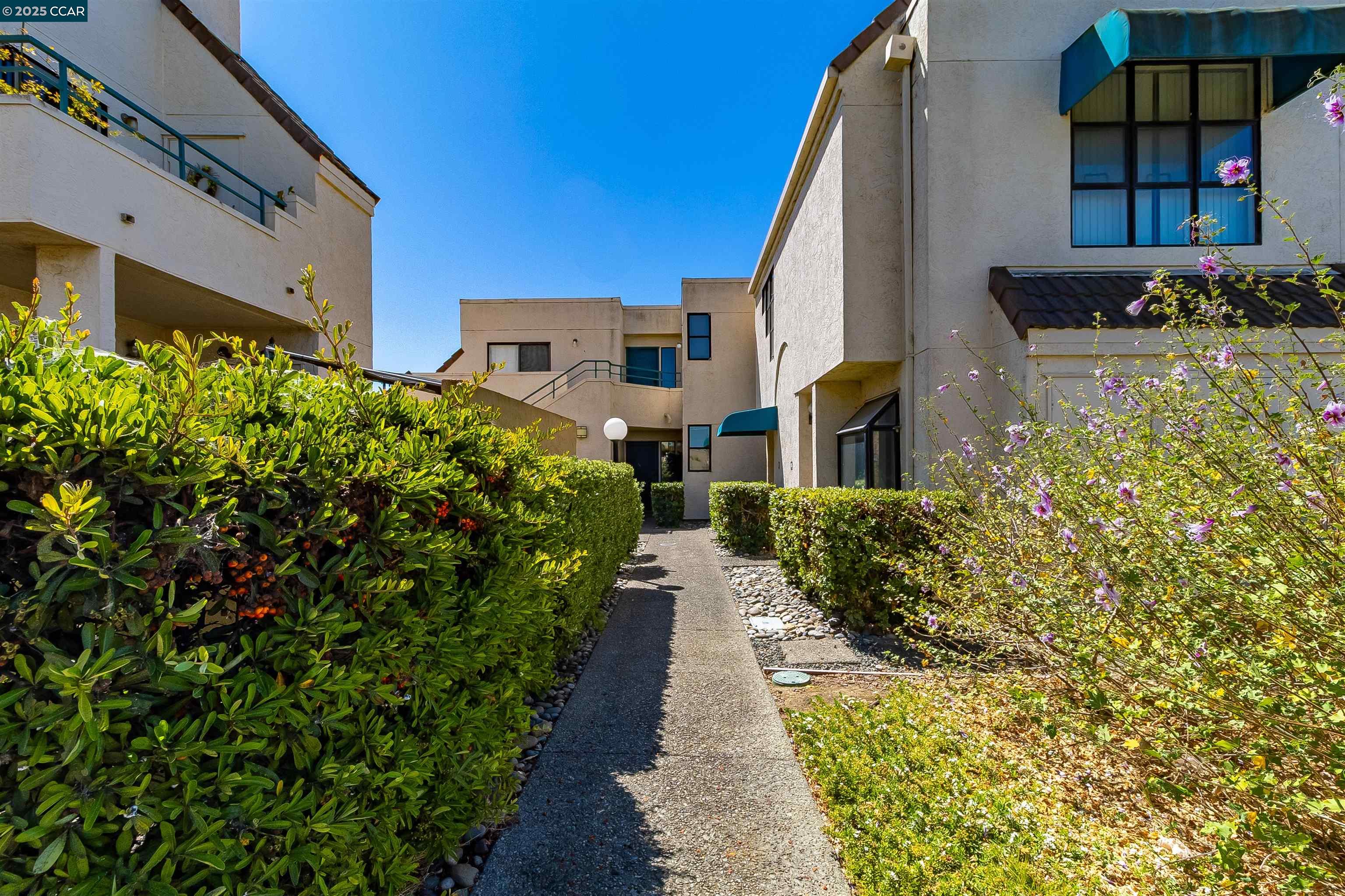 Detail Gallery Image 24 of 38 For 171 Nantucket Ln, Vallejo,  CA 94590 - 1 Beds | 1 Baths