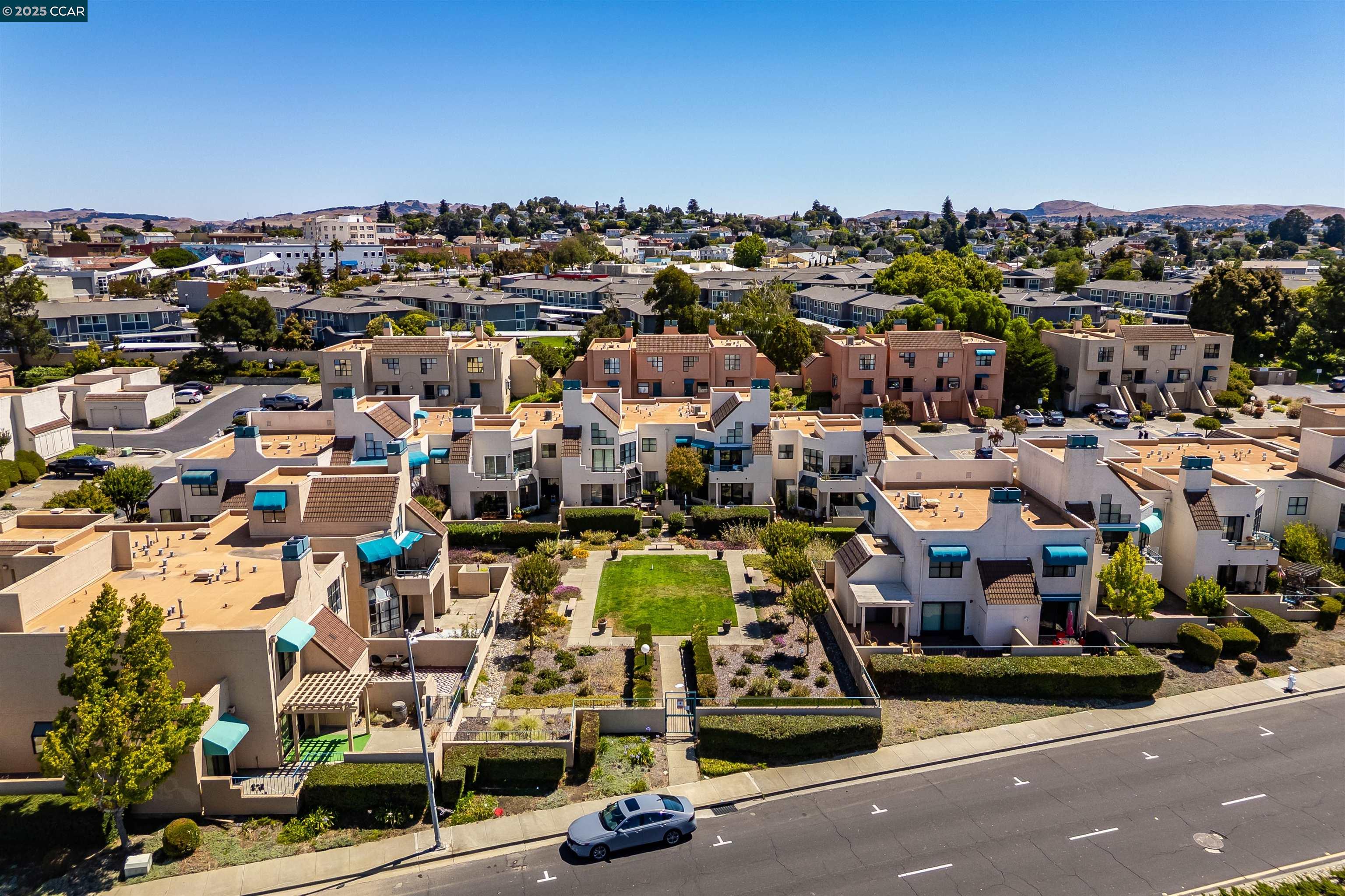 Detail Gallery Image 36 of 38 For 171 Nantucket Ln, Vallejo,  CA 94590 - 1 Beds | 1 Baths