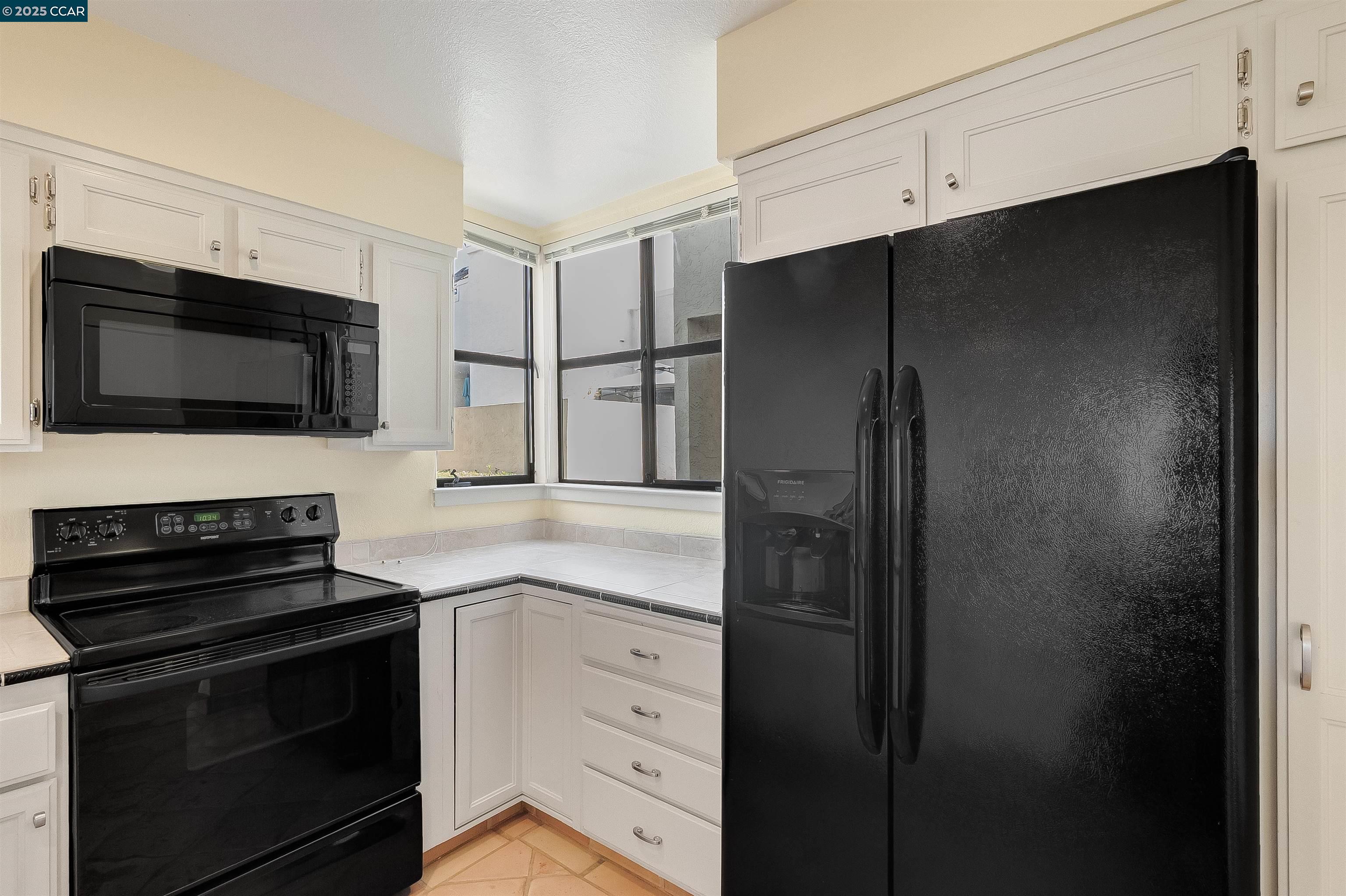 Detail Gallery Image 7 of 38 For 171 Nantucket Ln, Vallejo,  CA 94590 - 1 Beds | 1 Baths