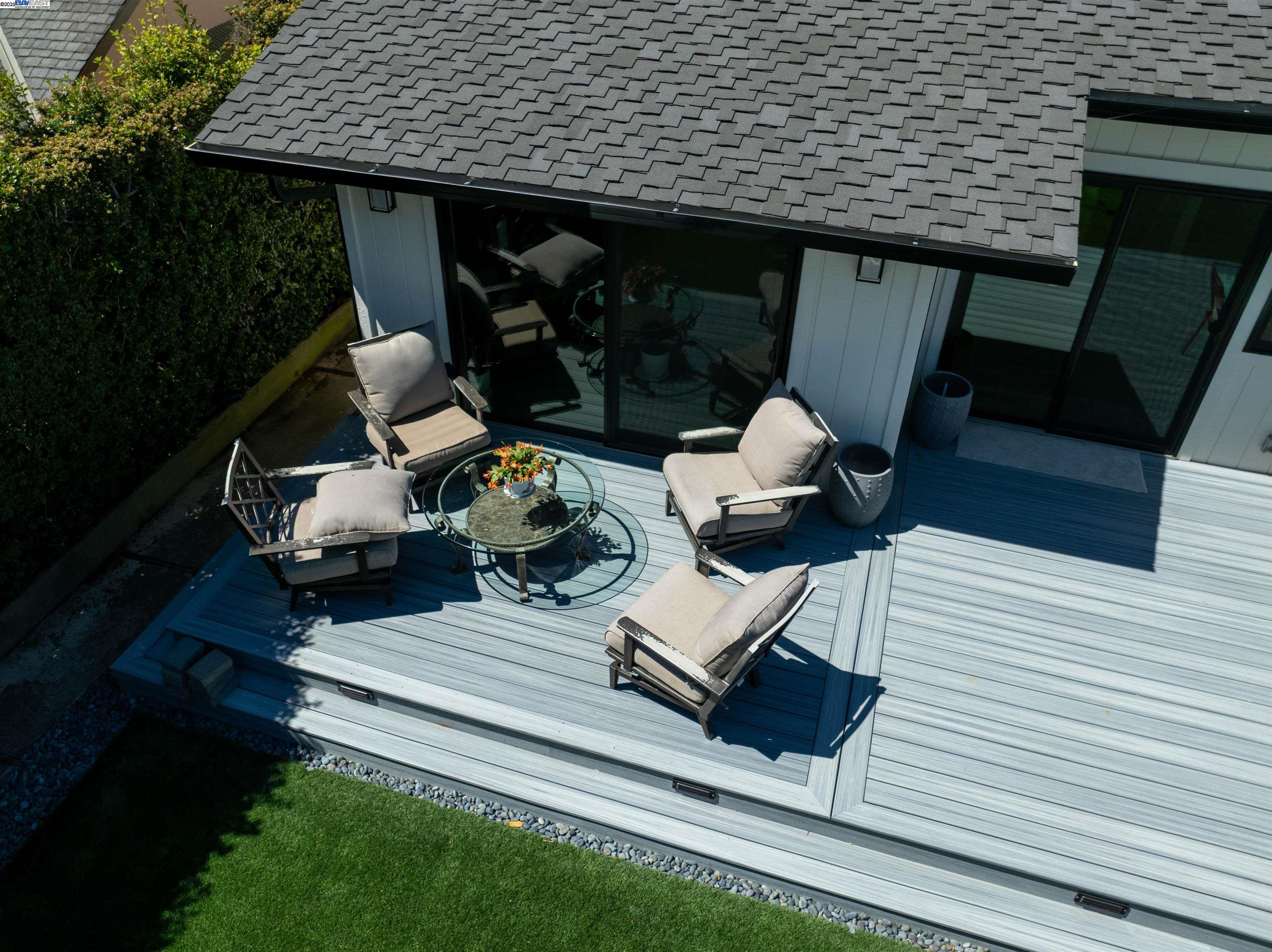 Detail Gallery Image 20 of 27 For 2562 Somerset Drive, Belmont,  CA 94002 - 4 Beds | 2/1 Baths