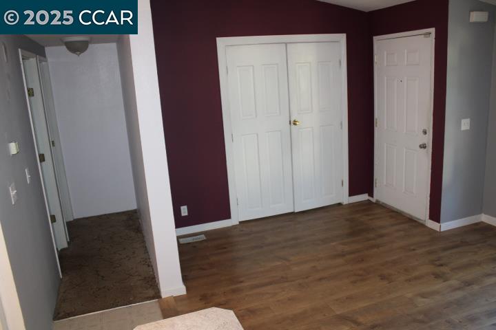 Detail Gallery Image 12 of 27 For 5266 Sunset Dr #B,  El Sobrante,  CA 94803 - 2 Beds | 2 Baths