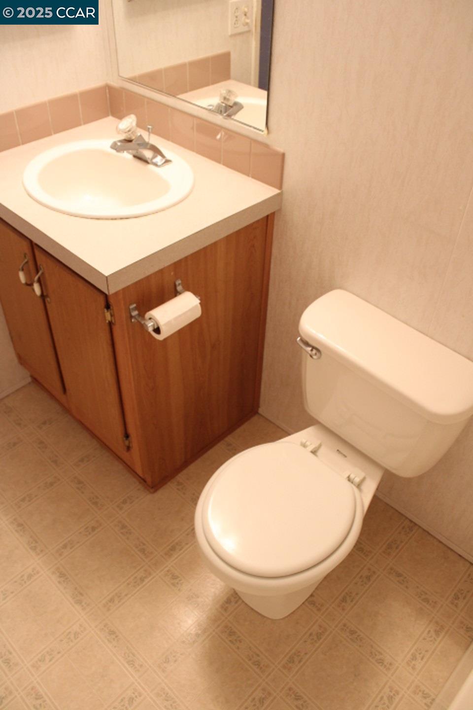 Detail Gallery Image 19 of 27 For 5266 Sunset Dr #B,  El Sobrante,  CA 94803 - 2 Beds | 2 Baths