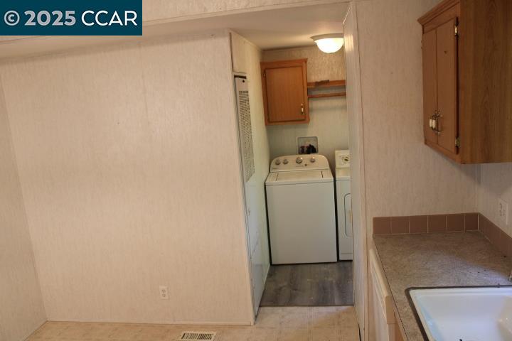 Detail Gallery Image 25 of 27 For 5266 Sunset Dr #B,  El Sobrante,  CA 94803 - 2 Beds | 2 Baths