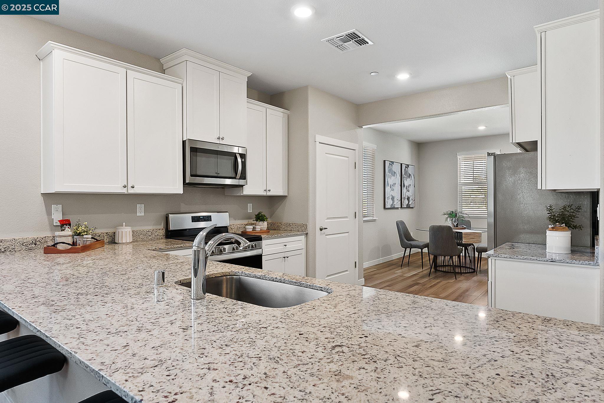 Detail Gallery Image 8 of 41 For 2087 Revival Ln, Rio Vista,  CA 94571 - 3 Beds | 2 Baths