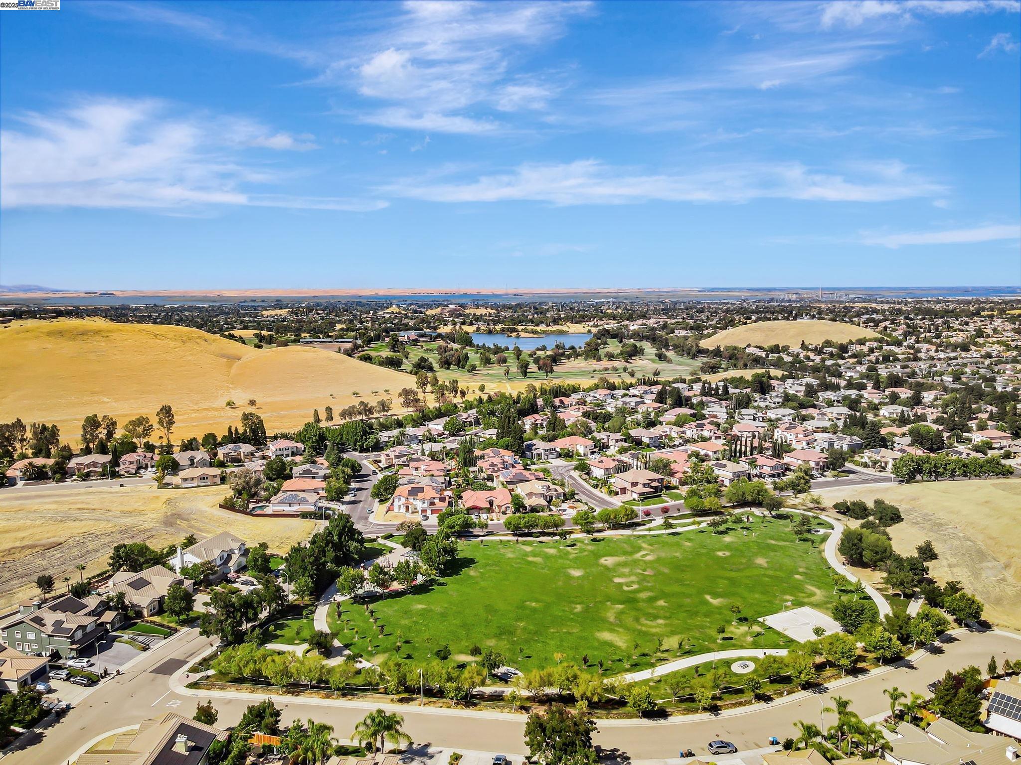 Detail Gallery Image 58 of 60 For 5065 Carbondale Way, Antioch,  CA 94531 - 5 Beds | 3 Baths