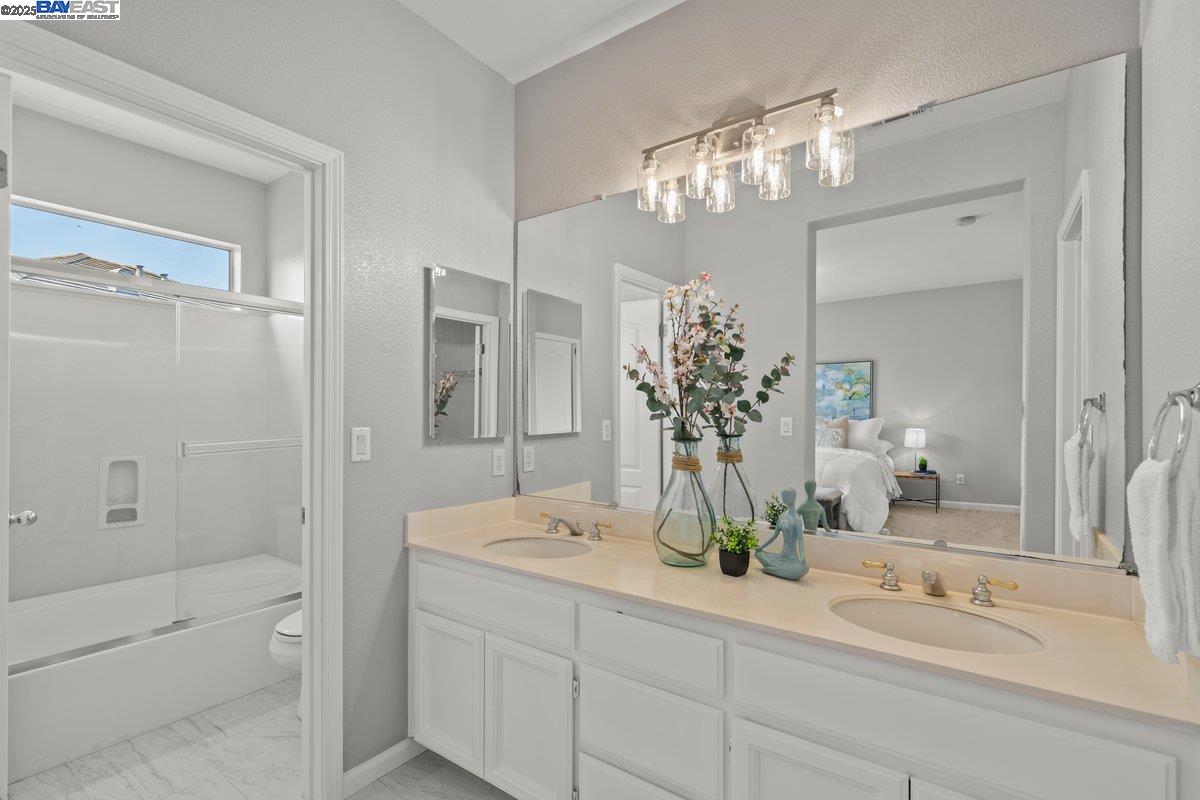 Detail Gallery Image 14 of 22 For 190 Images Circle, Milpitas,  CA 95035 - 4 Beds | 2/1 Baths