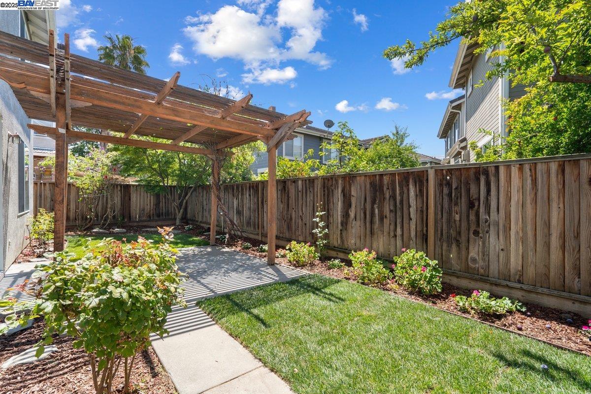 Detail Gallery Image 19 of 22 For 190 Images Circle, Milpitas,  CA 95035 - 4 Beds | 2/1 Baths