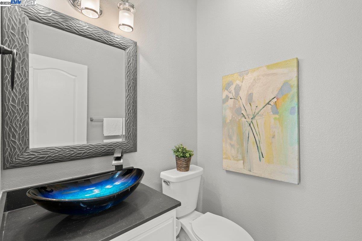 Detail Gallery Image 10 of 22 For 190 Images Circle, Milpitas,  CA 95035 - 4 Beds | 2/1 Baths