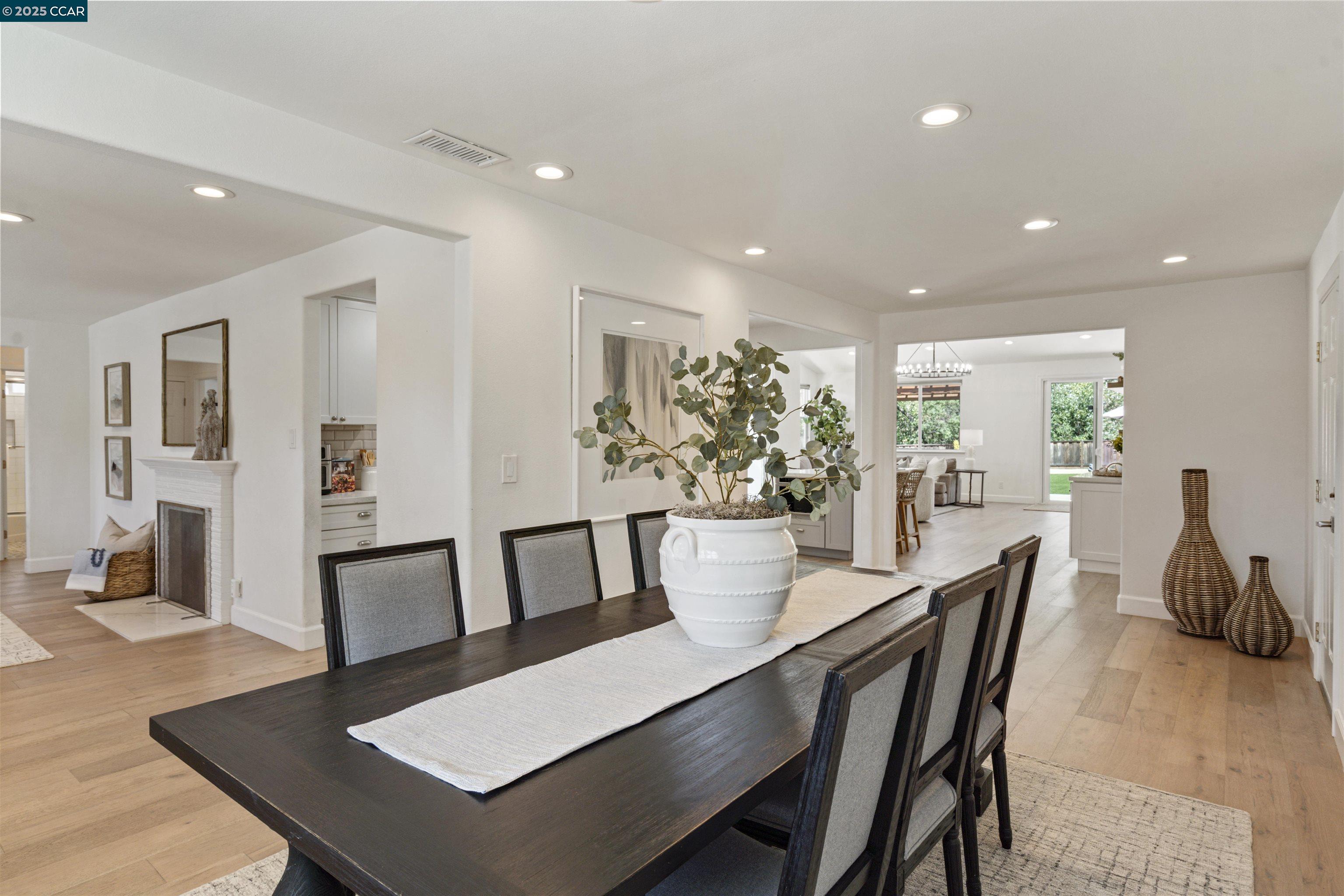 Detail Gallery Image 15 of 55 For 273 Valle Vista Dr, Danville,  CA 94526 - 4 Beds | 2/1 Baths