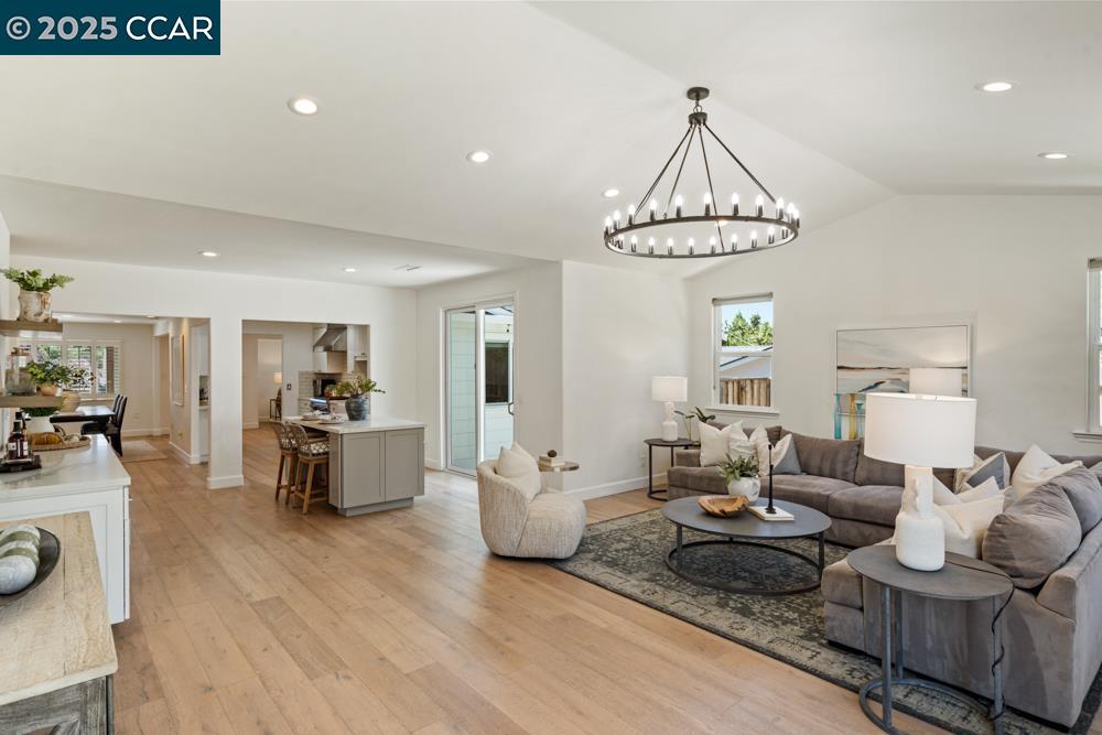 Detail Gallery Image 17 of 55 For 273 Valle Vista Dr, Danville,  CA 94526 - 4 Beds | 2/1 Baths