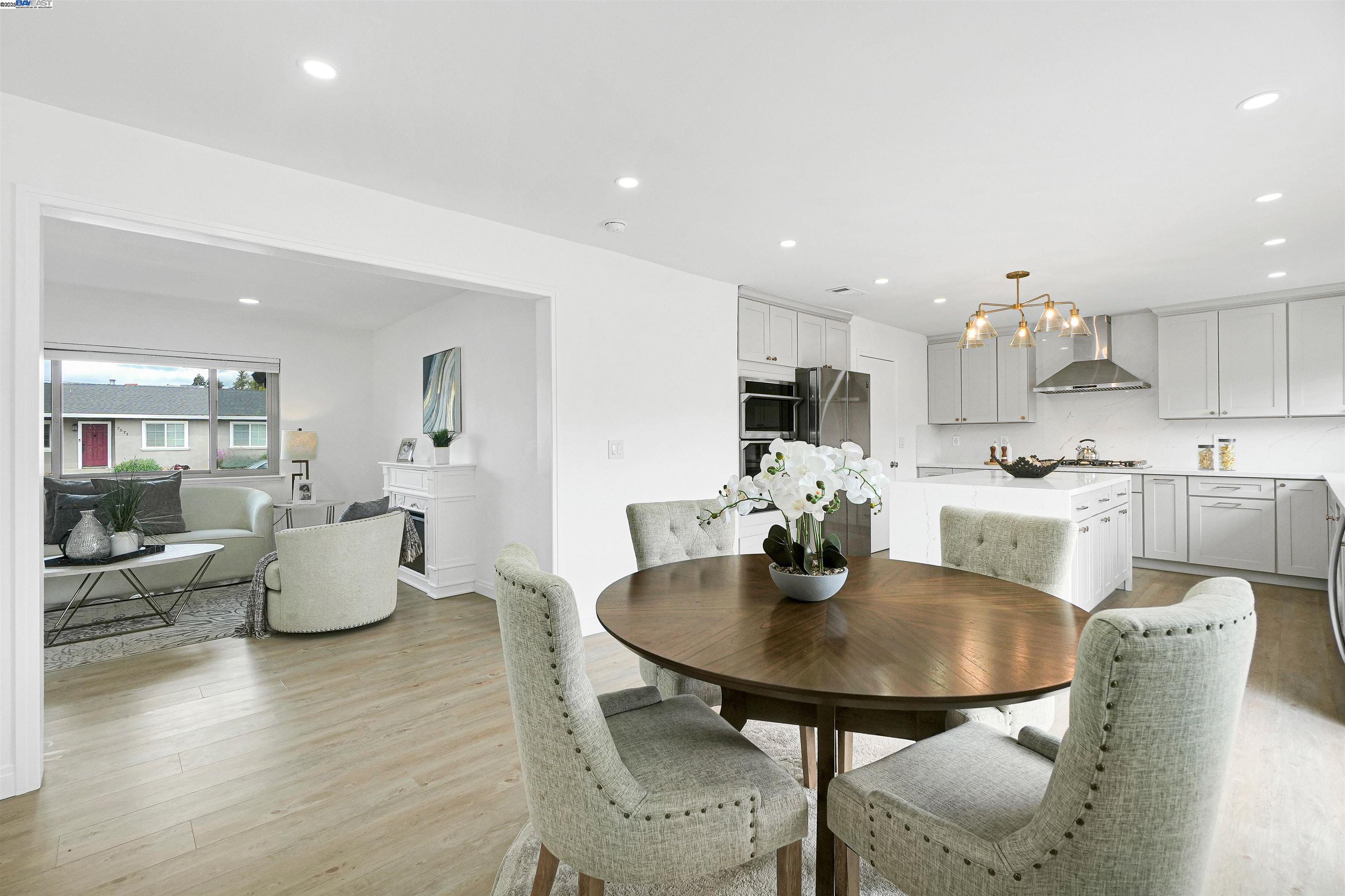 Detail Gallery Image 13 of 53 For 7570 Carlow Way, Dublin,  CA 94568 - 4 Beds | 2 Baths