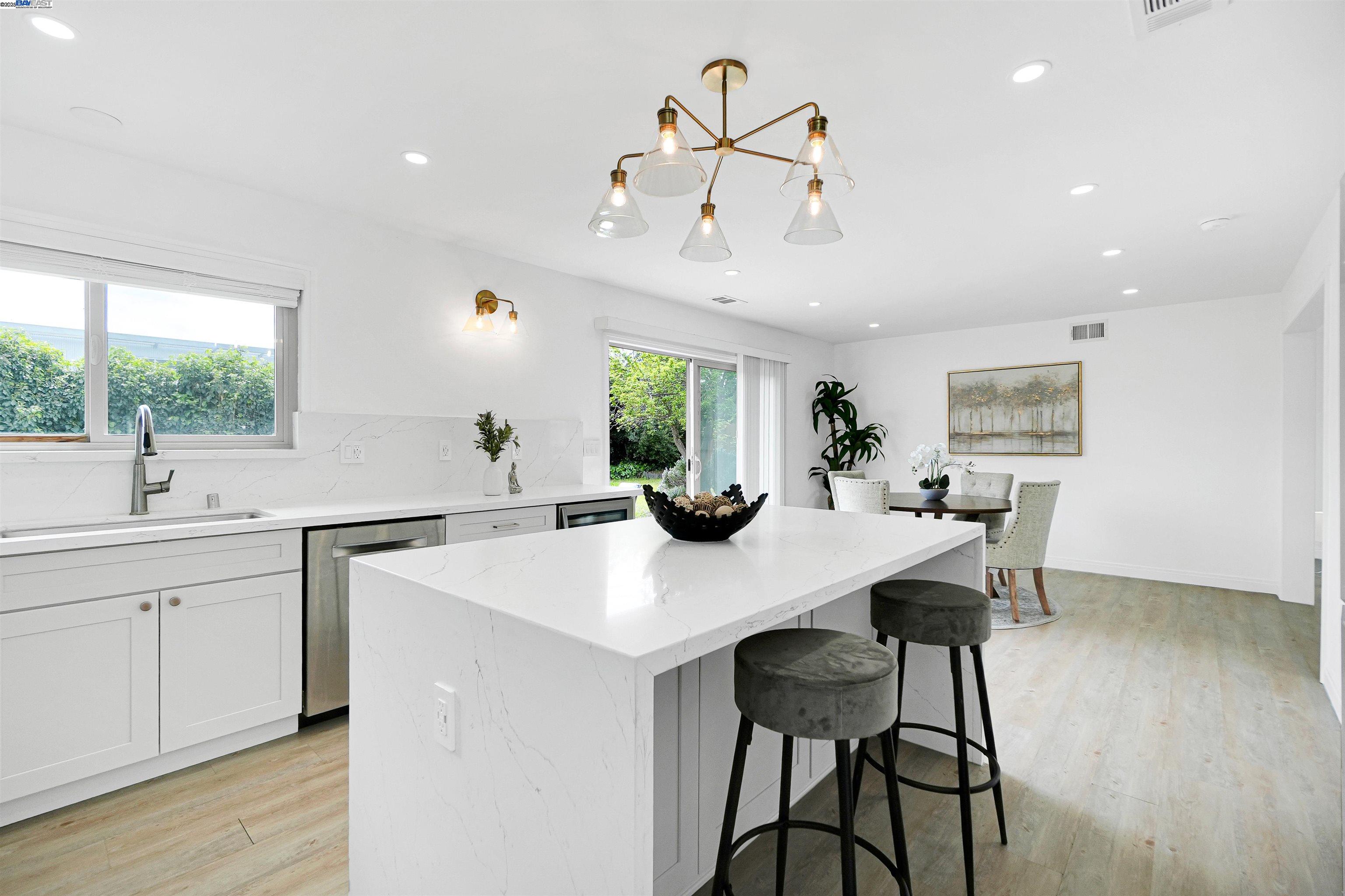Detail Gallery Image 18 of 53 For 7570 Carlow Way, Dublin,  CA 94568 - 4 Beds | 2 Baths