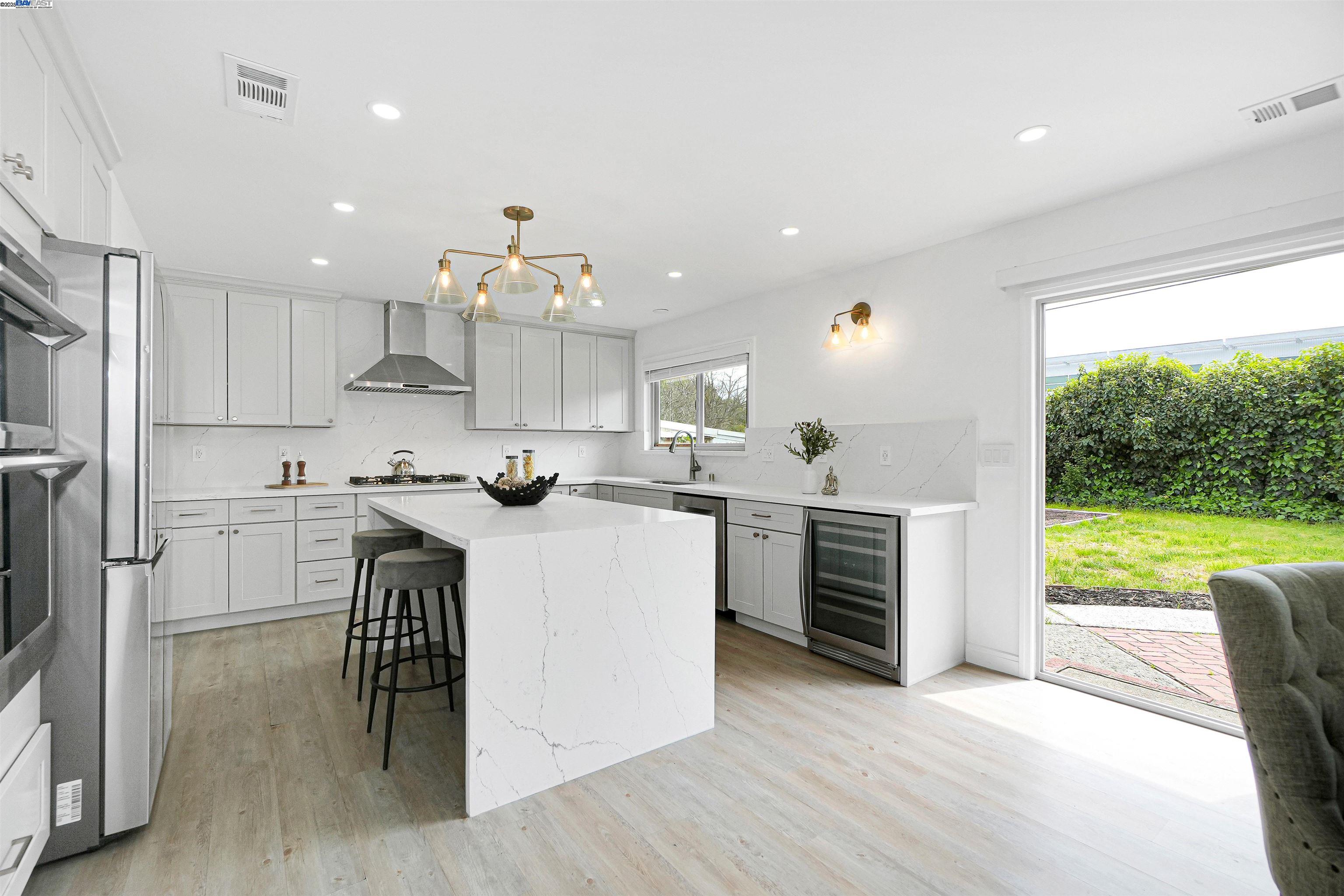 Detail Gallery Image 19 of 53 For 7570 Carlow Way, Dublin,  CA 94568 - 4 Beds | 2 Baths