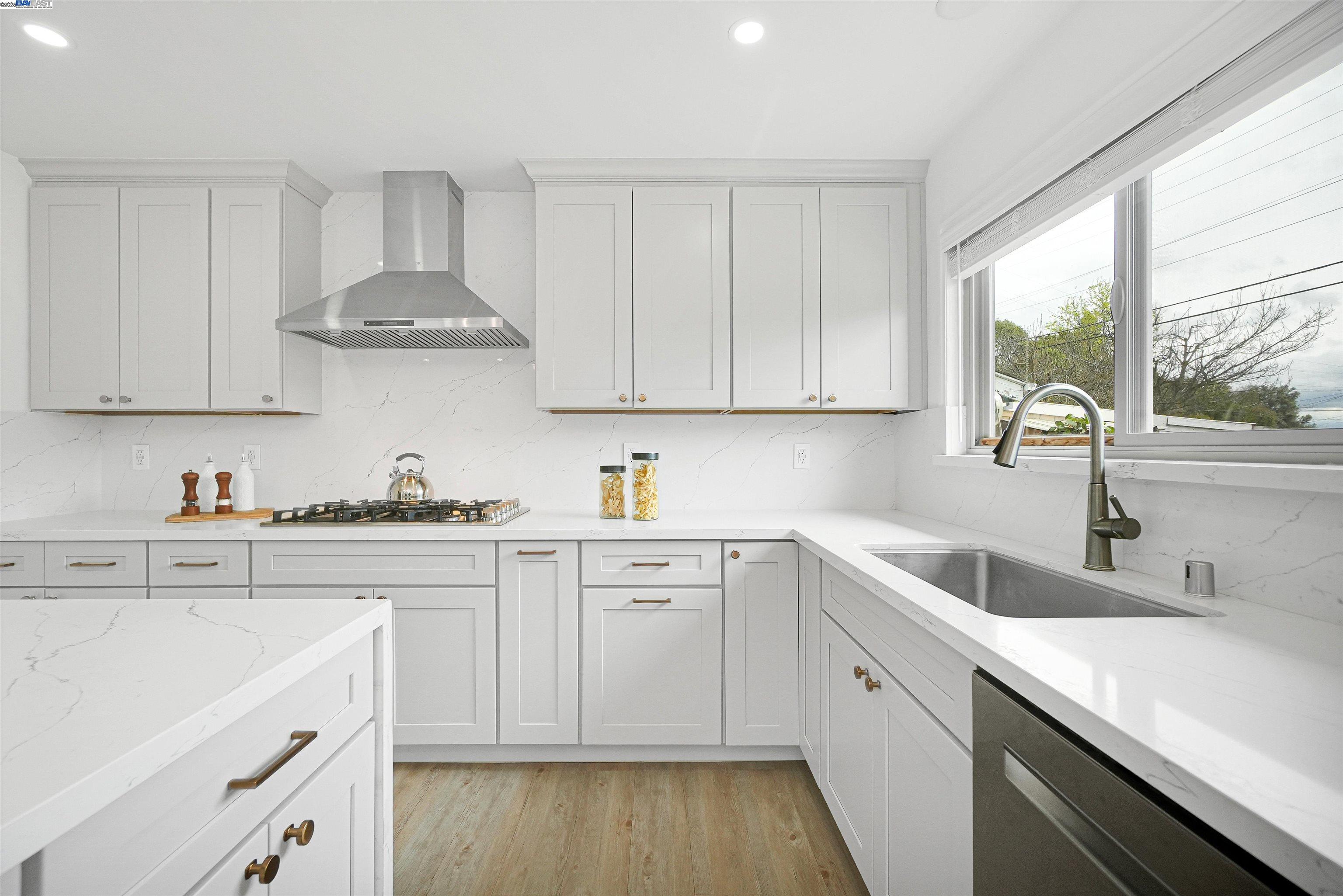 Detail Gallery Image 20 of 53 For 7570 Carlow Way, Dublin,  CA 94568 - 4 Beds | 2 Baths