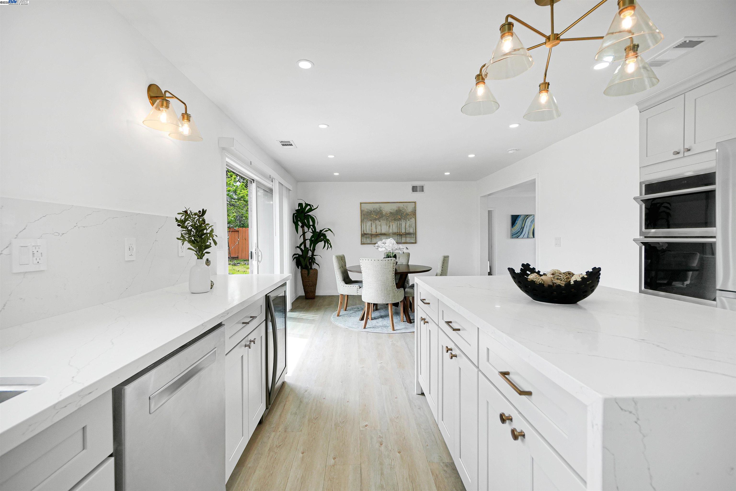Detail Gallery Image 24 of 53 For 7570 Carlow Way, Dublin,  CA 94568 - 4 Beds | 2 Baths