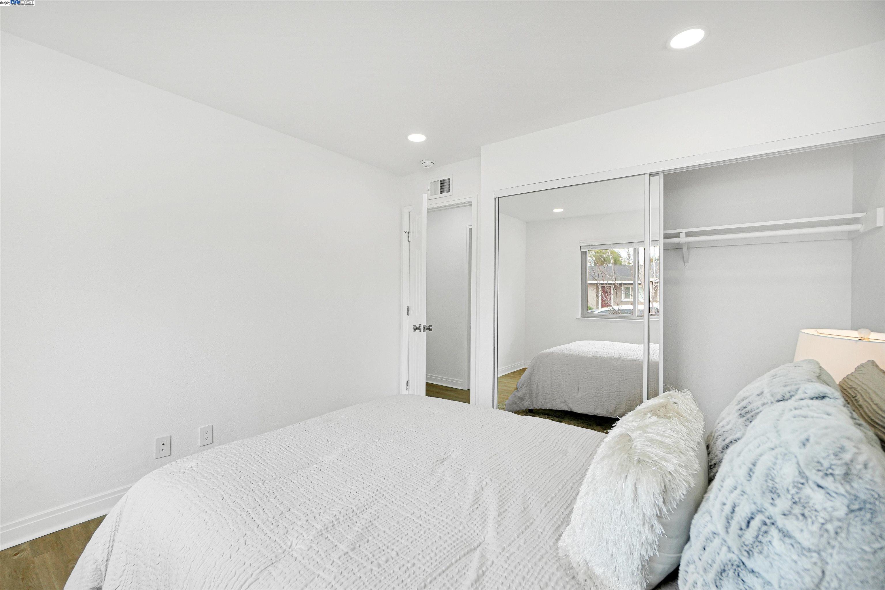Detail Gallery Image 34 of 53 For 7570 Carlow Way, Dublin,  CA 94568 - 4 Beds | 2 Baths