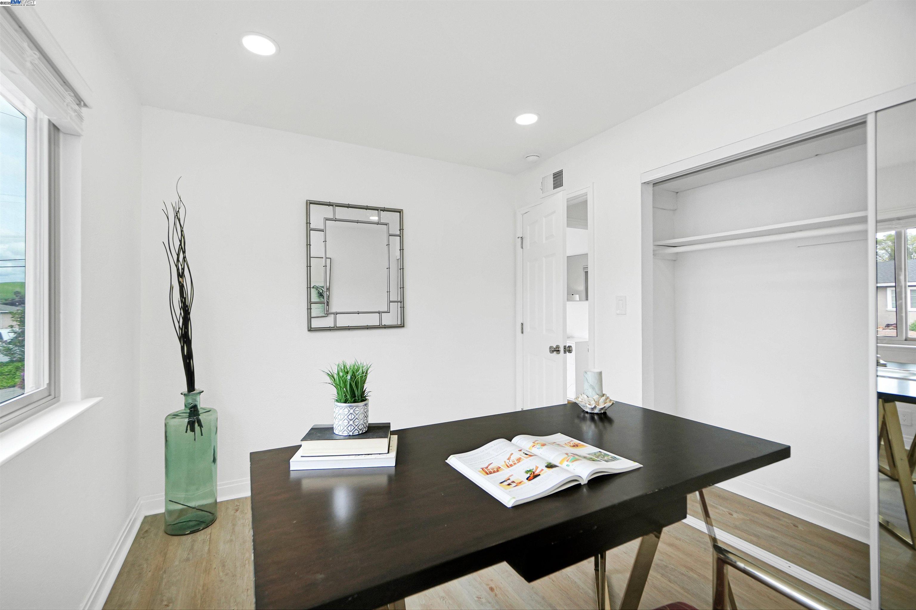 Detail Gallery Image 39 of 53 For 7570 Carlow Way, Dublin,  CA 94568 - 4 Beds | 2 Baths
