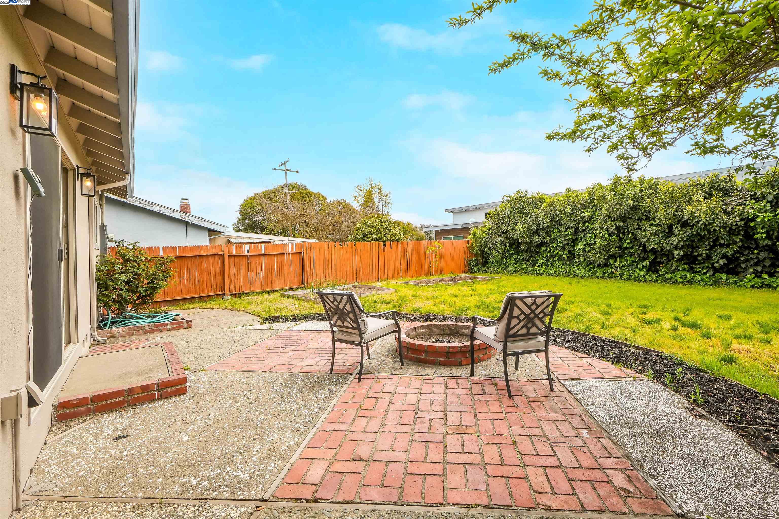 Detail Gallery Image 43 of 53 For 7570 Carlow Way, Dublin,  CA 94568 - 4 Beds | 2 Baths