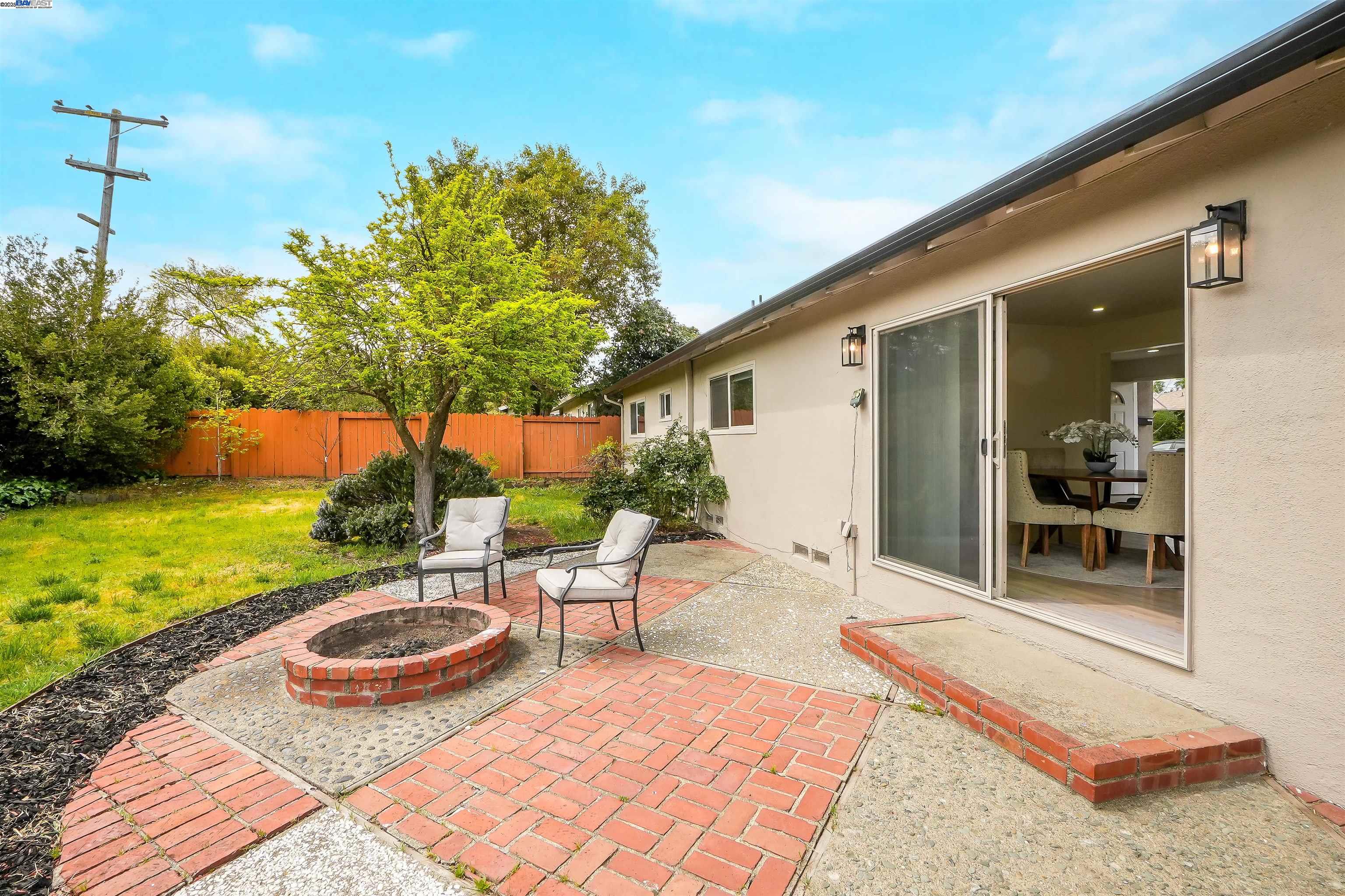 Detail Gallery Image 45 of 53 For 7570 Carlow Way, Dublin,  CA 94568 - 4 Beds | 2 Baths