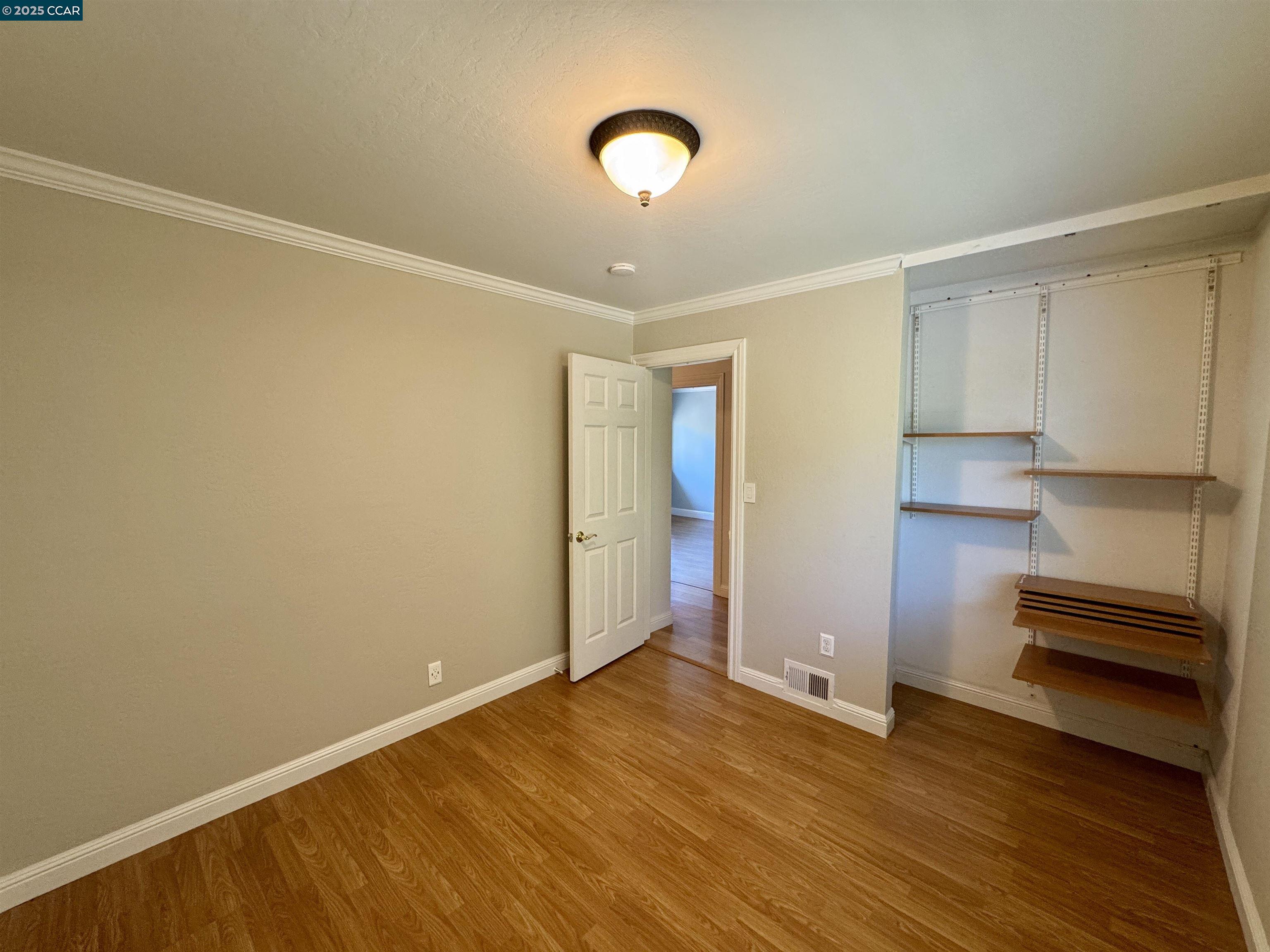 Detail Gallery Image 19 of 37 For 2315 Dapplegray Ln, Walnut Creek,  CA 94596 - 4 Beds | 2/1 Baths