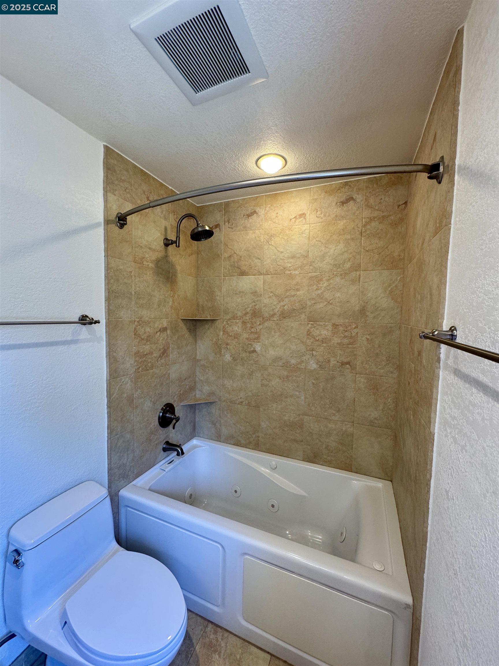 Detail Gallery Image 24 of 37 For 2315 Dapplegray Ln, Walnut Creek,  CA 94596 - 4 Beds | 2/1 Baths
