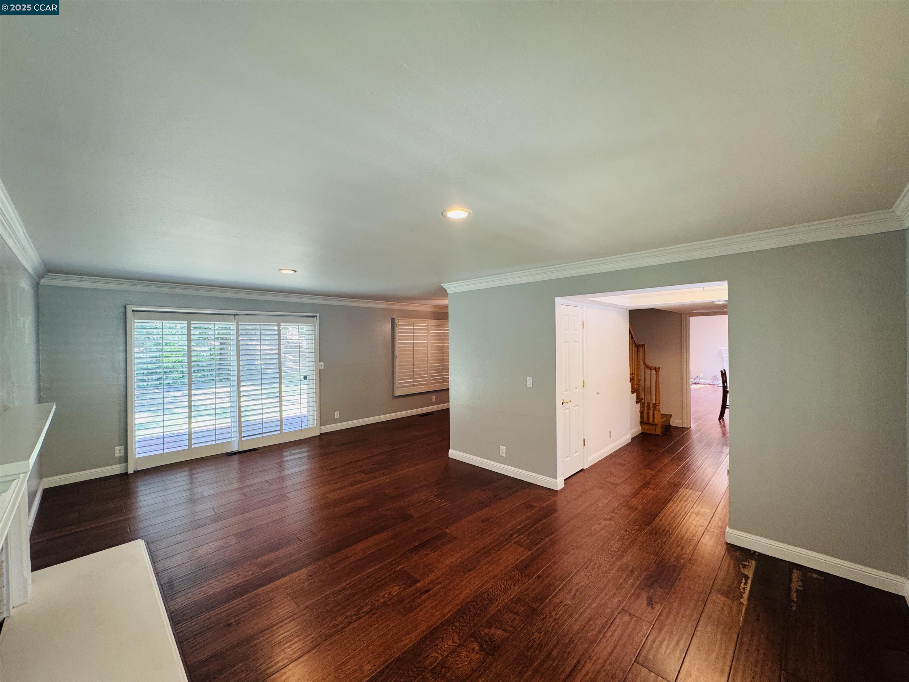Detail Gallery Image 4 of 37 For 2315 Dapplegray Ln, Walnut Creek,  CA 94596 - 4 Beds | 2/1 Baths