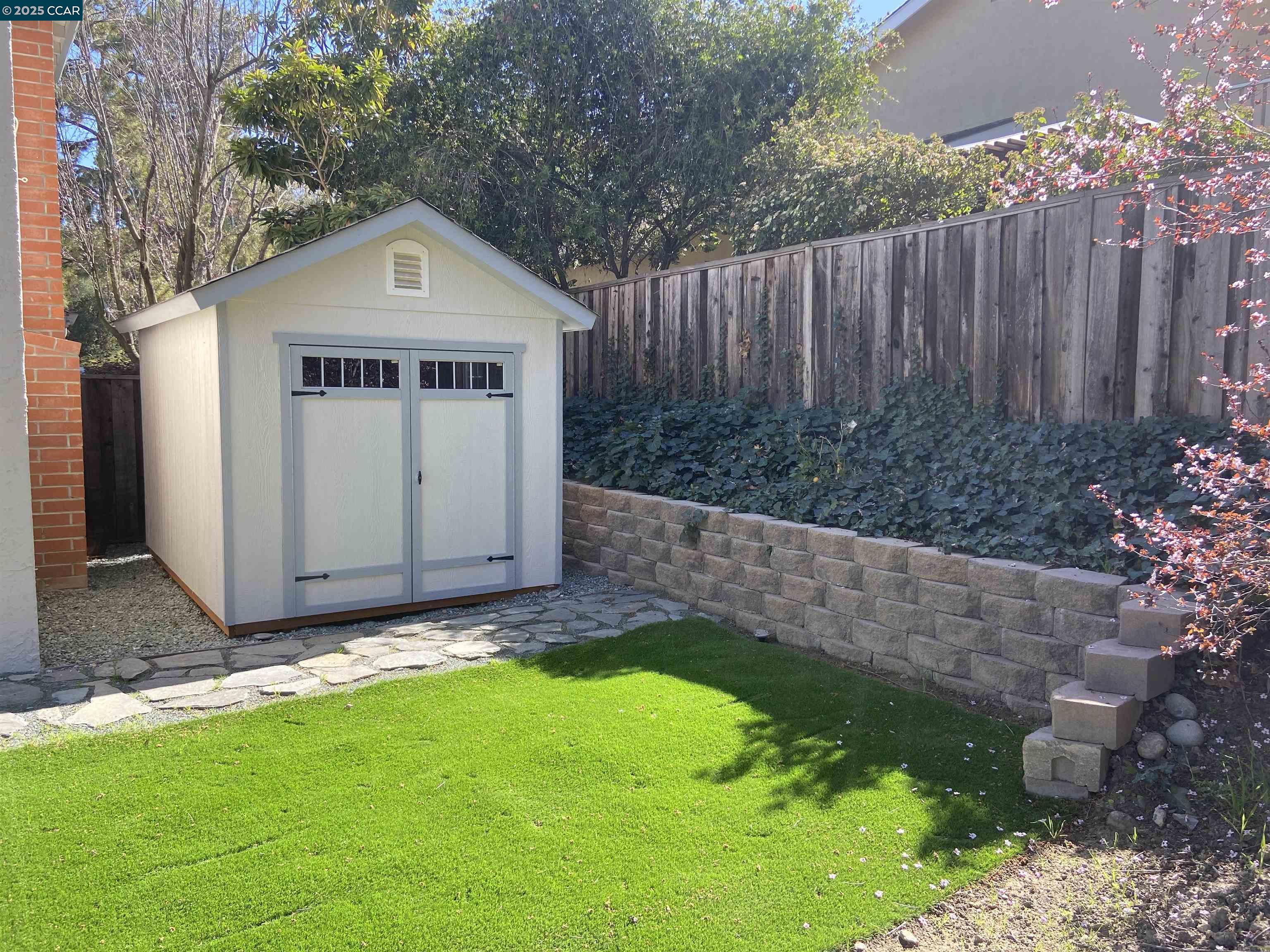 Detail Gallery Image 37 of 37 For 2315 Dapplegray Ln, Walnut Creek,  CA 94596 - 4 Beds | 2/1 Baths
