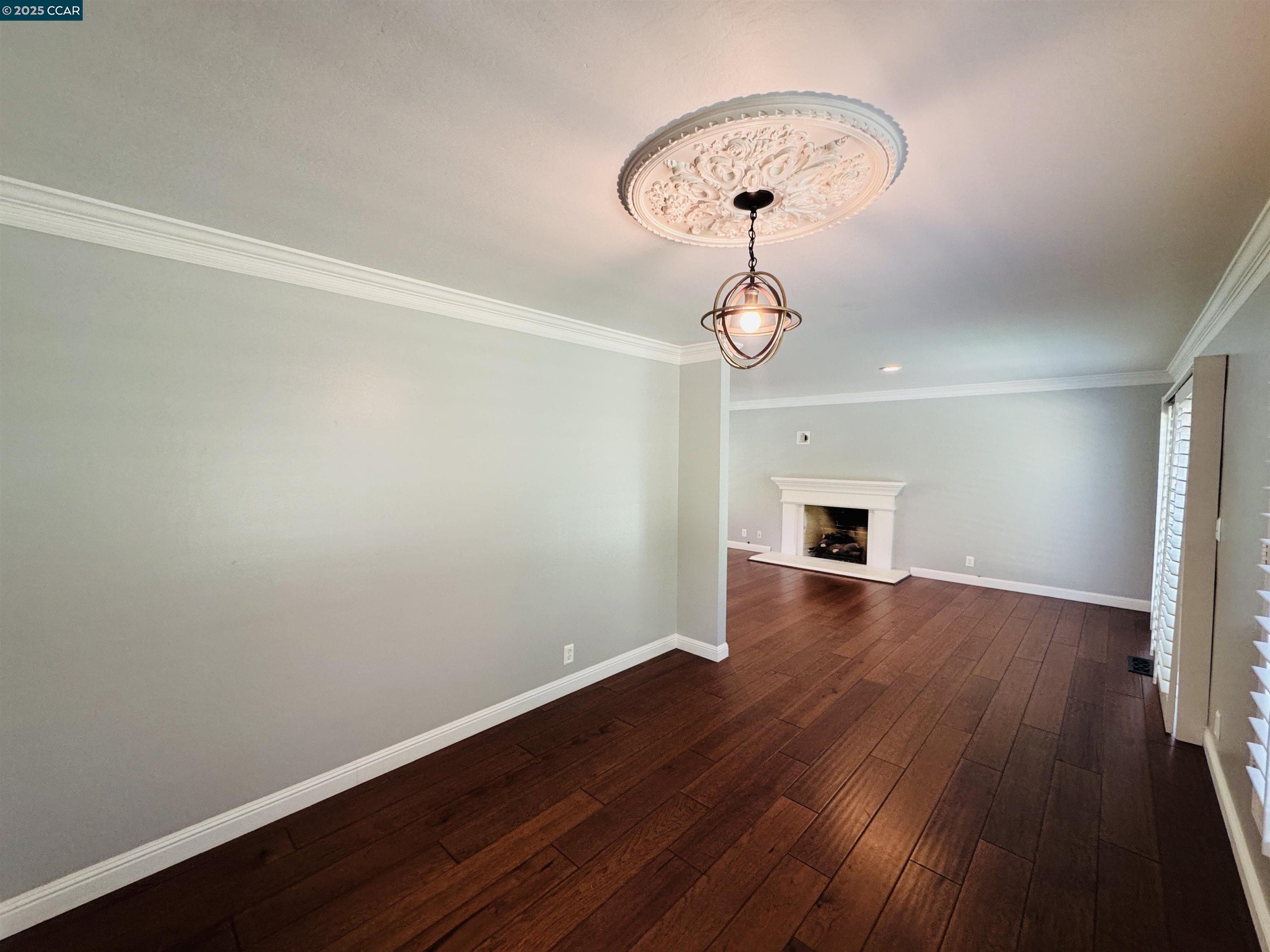 Detail Gallery Image 6 of 37 For 2315 Dapplegray Ln, Walnut Creek,  CA 94596 - 4 Beds | 2/1 Baths