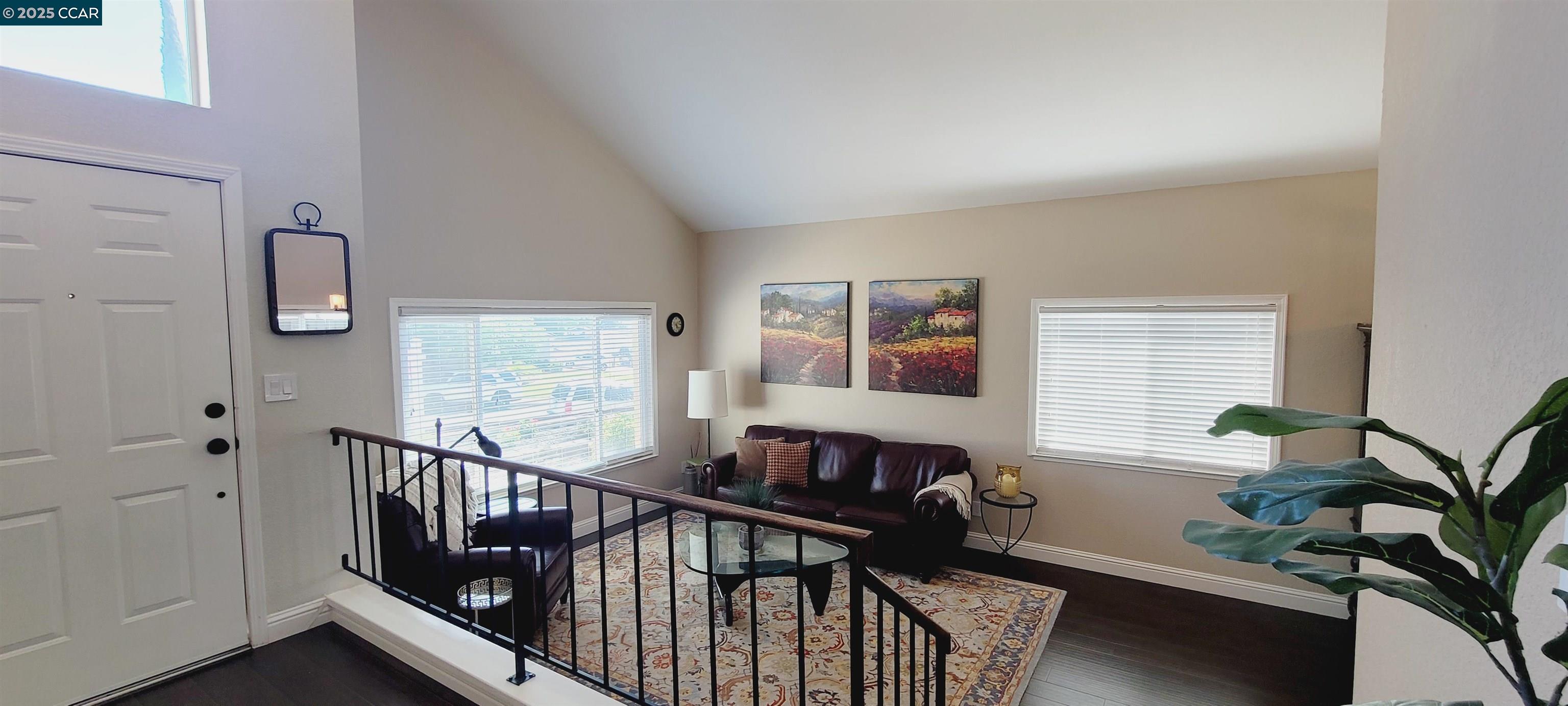 Detail Gallery Image 6 of 30 For 2844 Bluebell Cir, Antioch,  CA 94531 - 3 Beds | 2/1 Baths