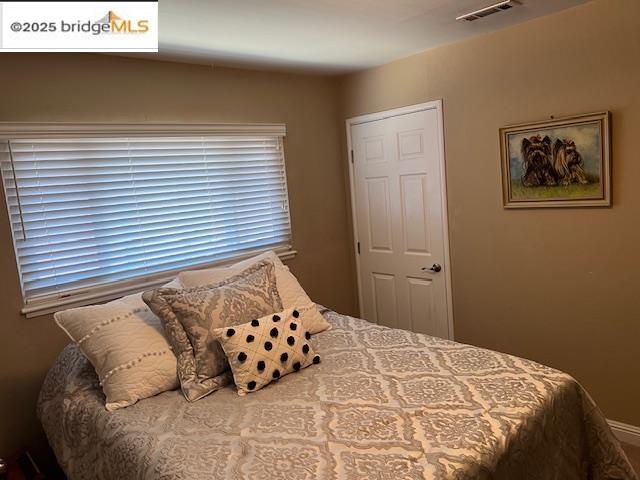 Detail Gallery Image 5 of 12 For 581 Fairway Street, Hayward,  CA 94544 - 3 Beds | 2 Baths