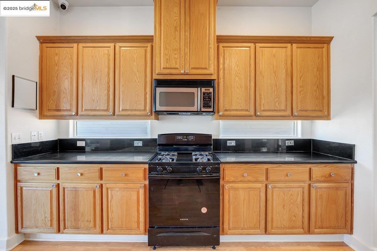 Detail Gallery Image 11 of 43 For 464 Morning Star Dr, Sonora,  CA 95370 - 4 Beds | 3 Baths