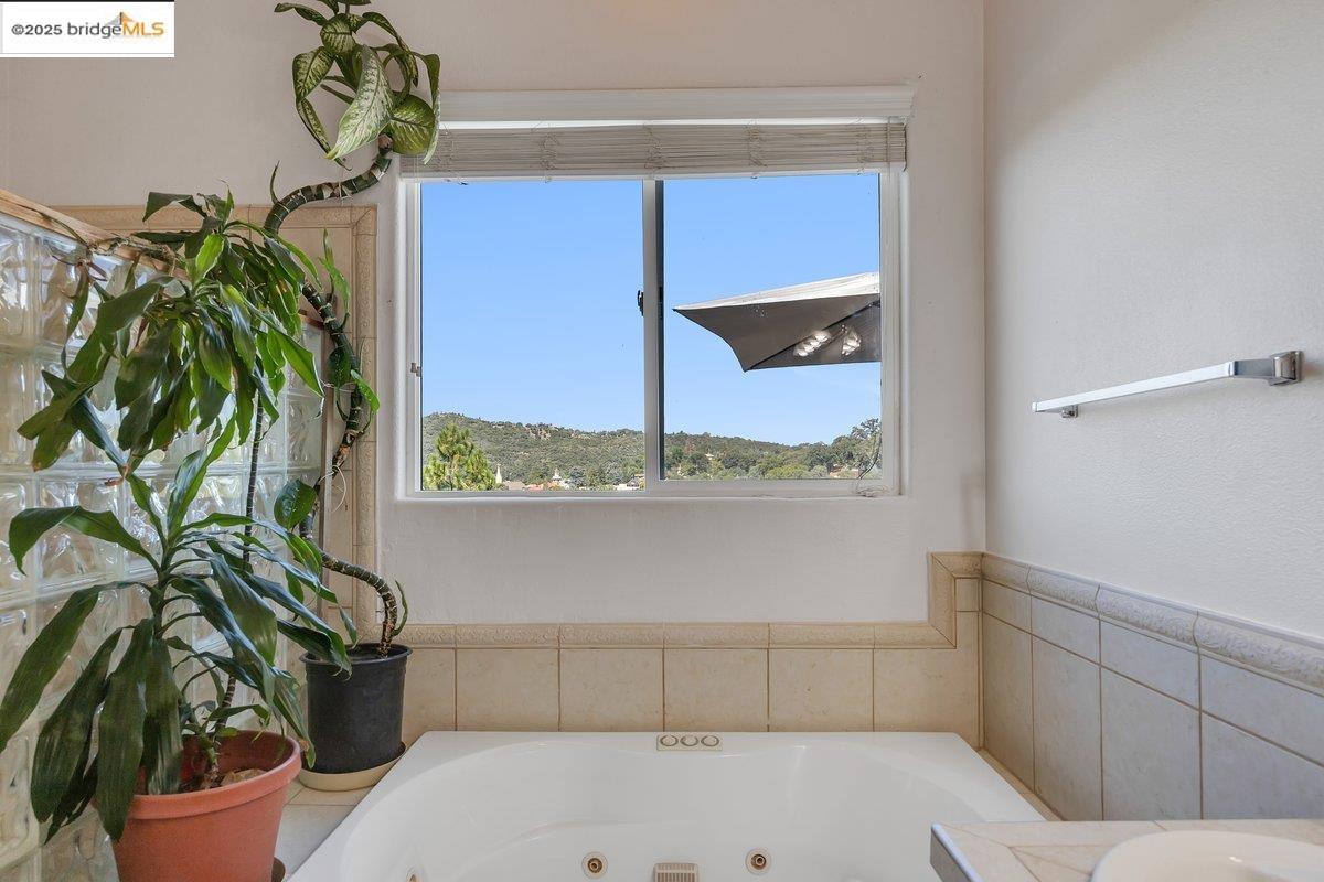 Detail Gallery Image 23 of 43 For 464 Morning Star Dr, Sonora,  CA 95370 - 4 Beds | 3 Baths