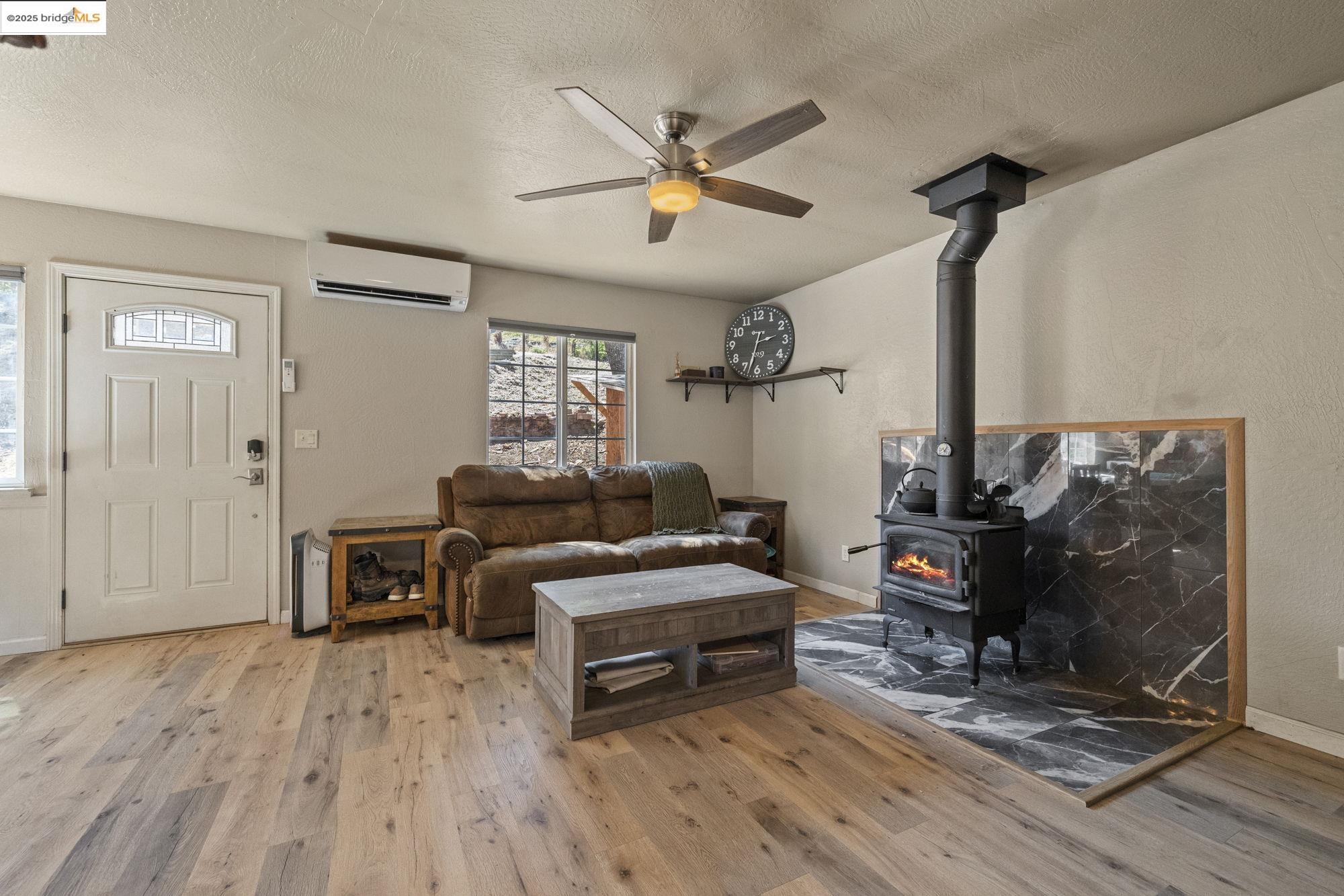 Detail Gallery Image 2 of 16 For 22090 Fair Oaks Ct, Sonora,  CA 95370 - 2 Beds | 1 Baths