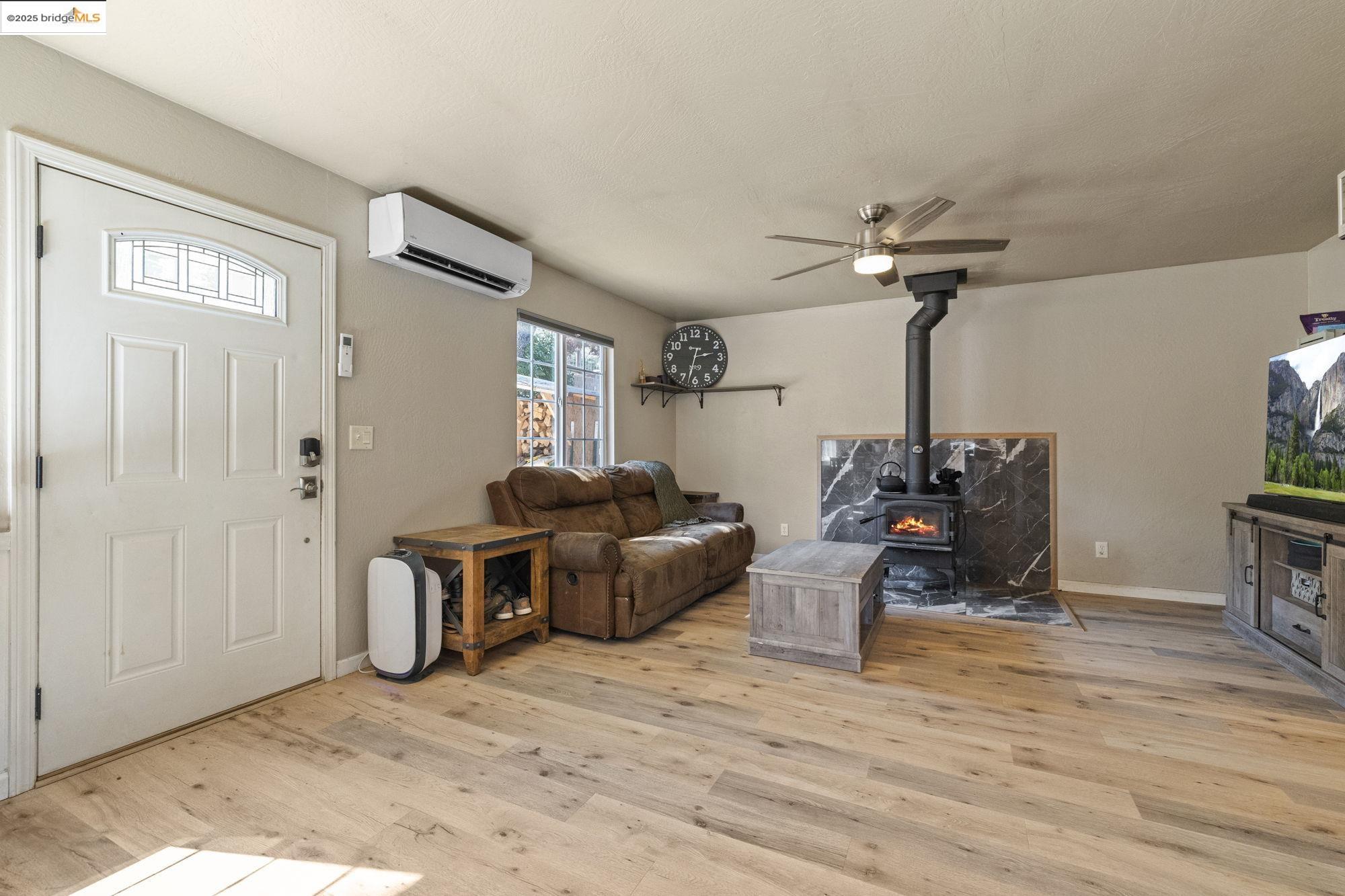 Detail Gallery Image 5 of 16 For 22090 Fair Oaks Ct, Sonora,  CA 95370 - 2 Beds | 1 Baths