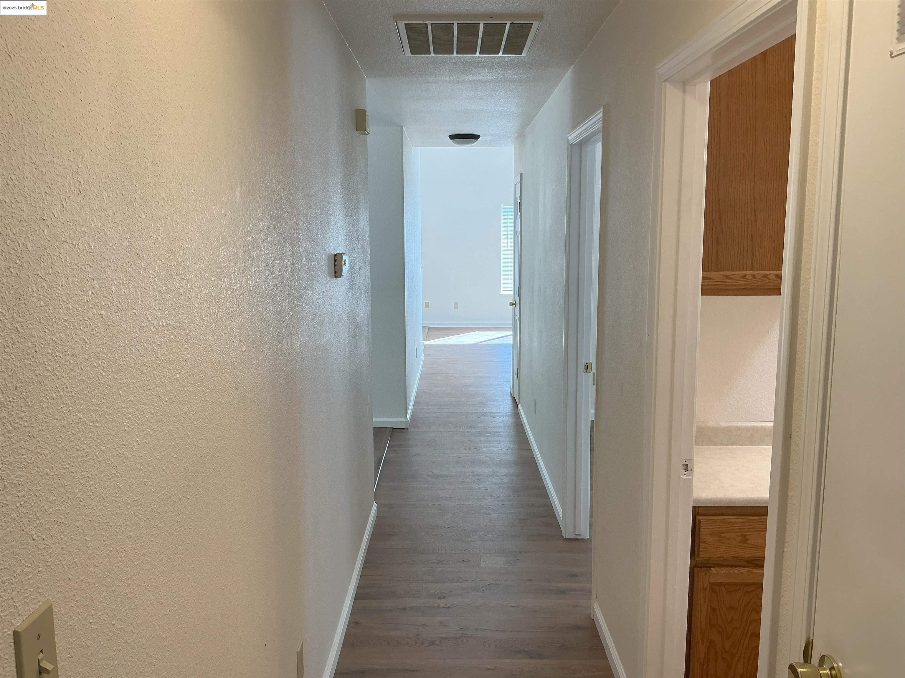 Detail Gallery Image 12 of 35 For 16925 American River Dr. West, Sonora,  CA 95370 - 3 Beds | 3 Baths