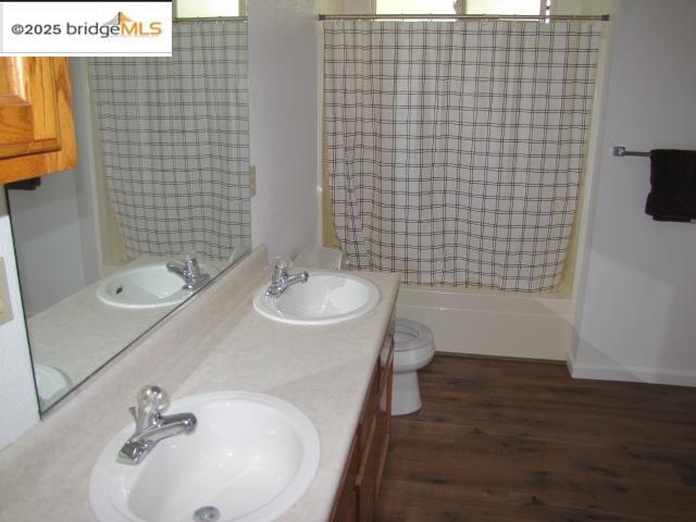 Detail Gallery Image 15 of 20 For 16925 American River Dr. West, Sonora,  CA 95370 - 3 Beds | 3 Baths