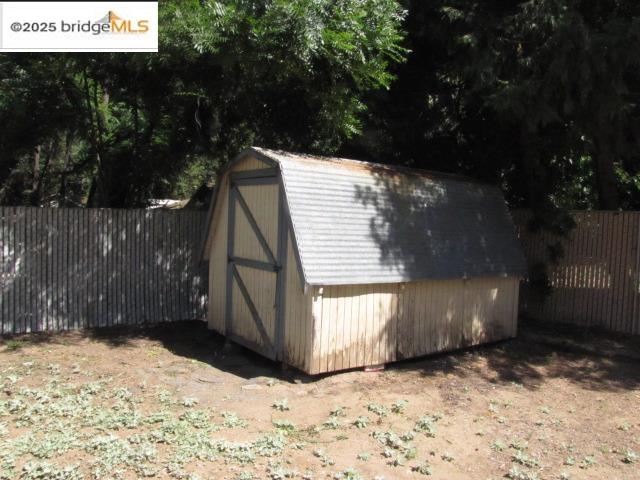 Detail Gallery Image 6 of 35 For 16925 American River Dr. West, Sonora,  CA 95370 - 3 Beds | 3 Baths